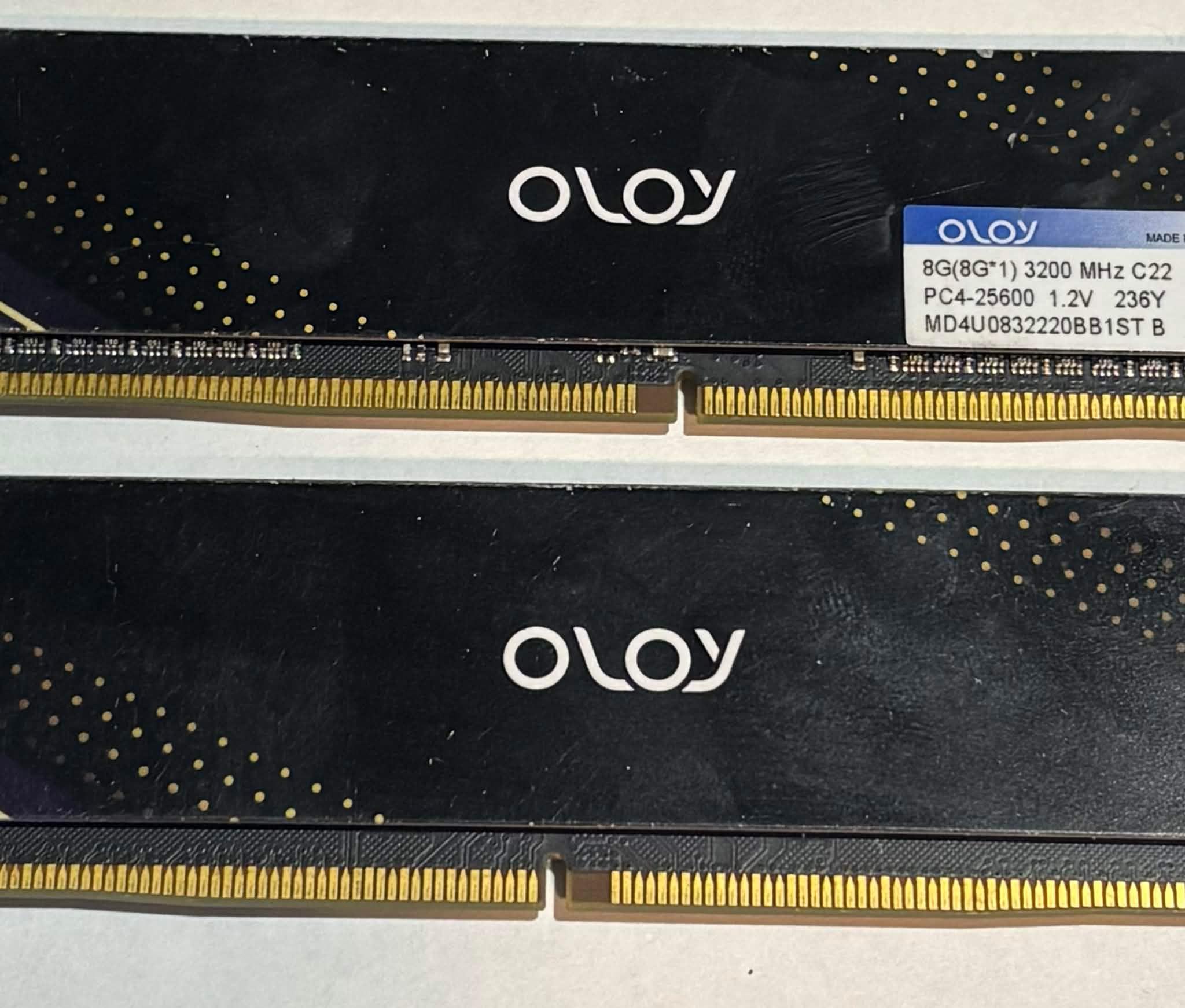 OLOy 16GB (2x8GB) DDR4 3200MHz Desktop Memory Kit | White Heatsinks | Tested Working