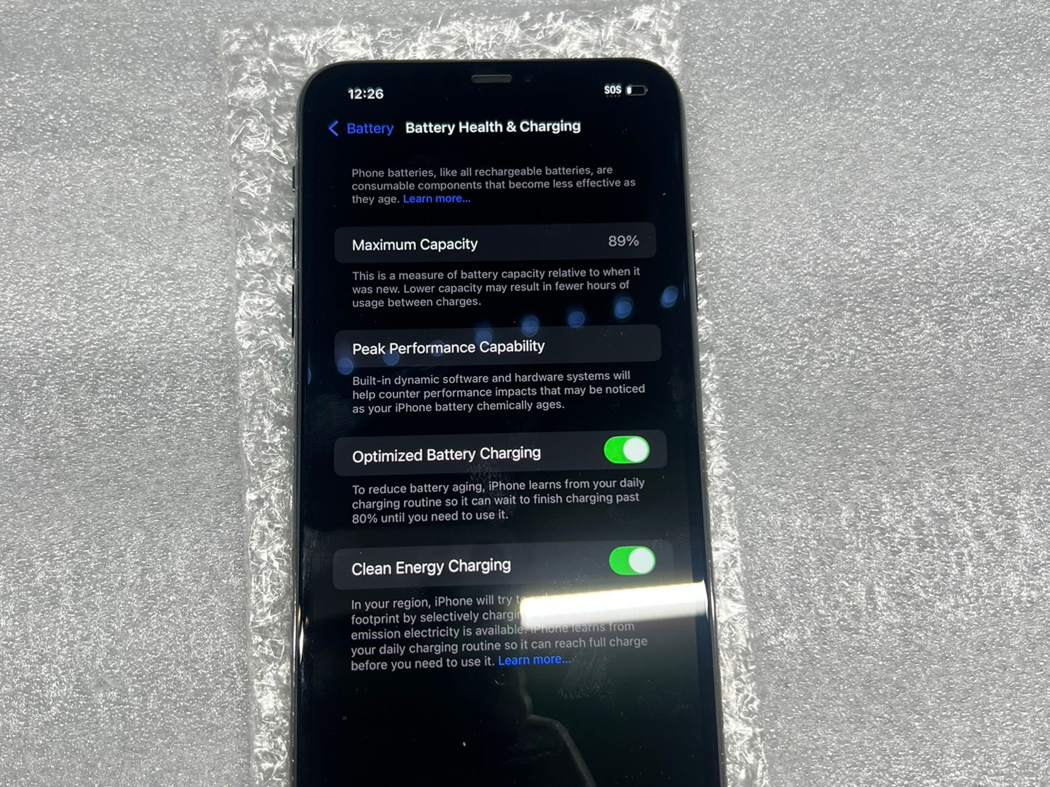 Apple iPhone 11 Pro Max – Unlocked – 64 GB – Midnight Green (Read Description)
