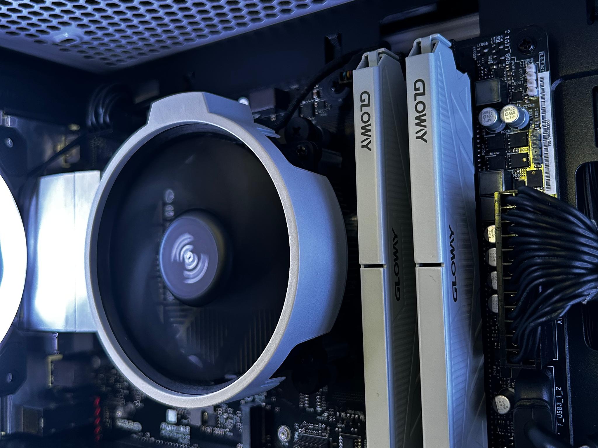 EVGA RTX 3060 Ti | Ryzen 5 5600 | 16GB Gloway 3200Mhz | 1TB NVME