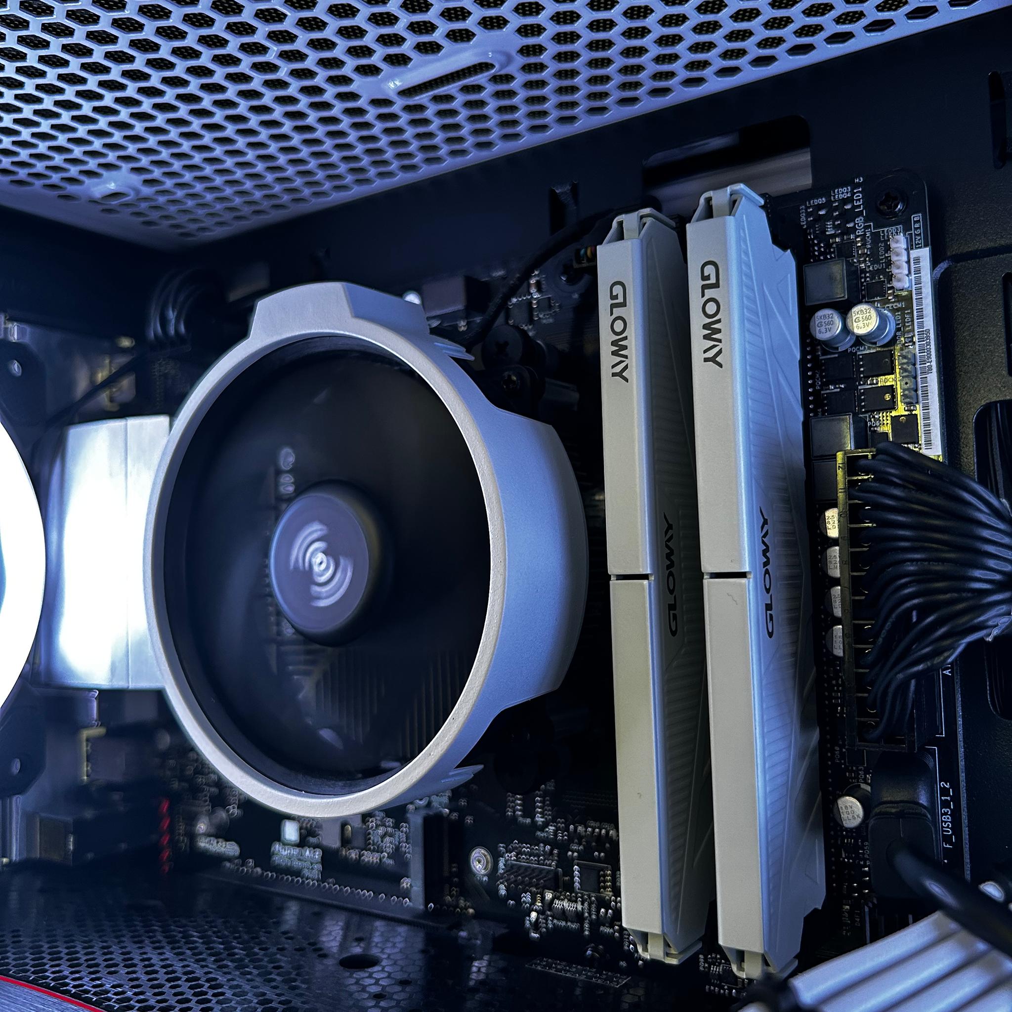 EVGA RTX 3060 Ti | Ryzen 5 5600 | 16GB Gloway 3200Mhz | 1TB NVME