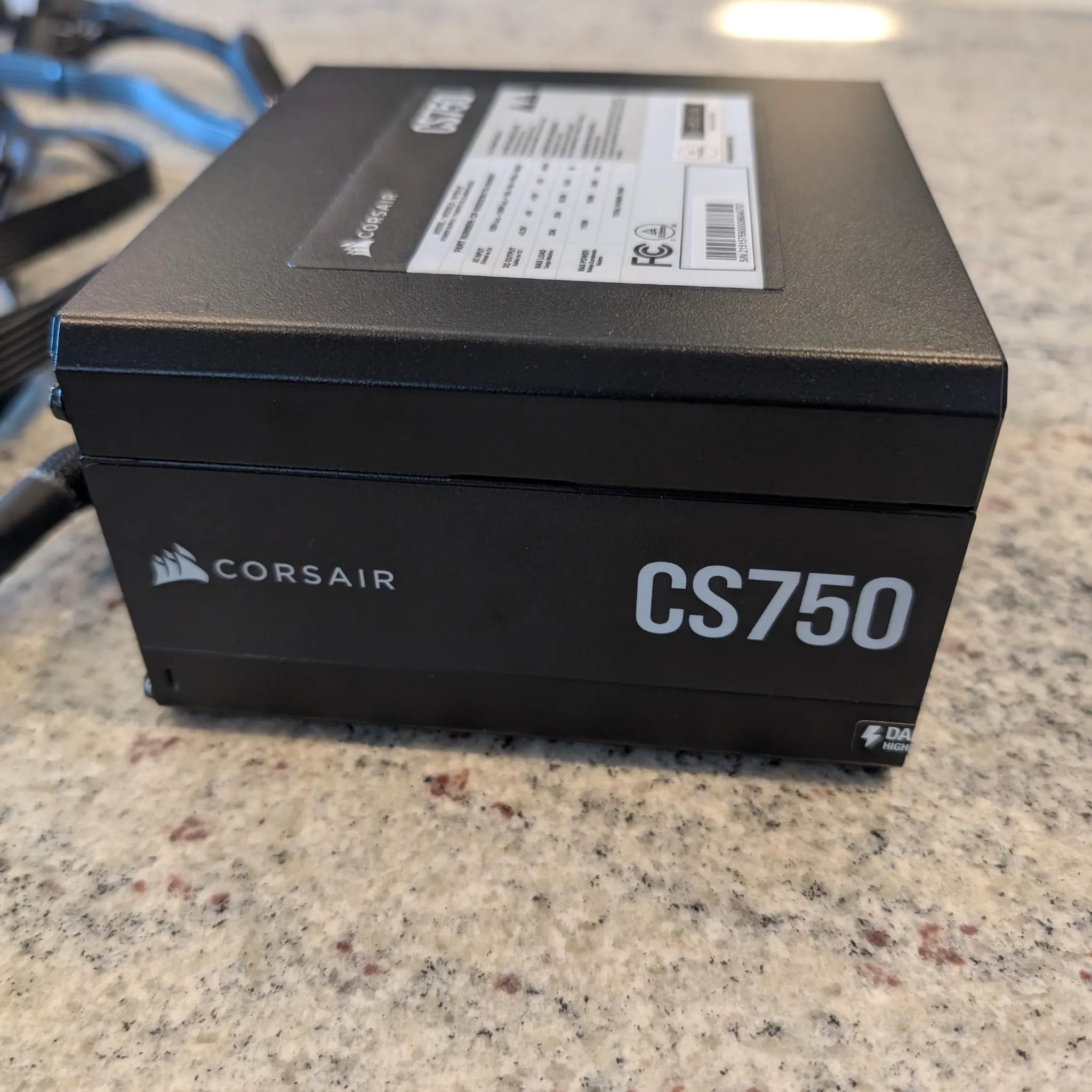 Corsair CS750 Fully-Modular PSU 80+ GOLD