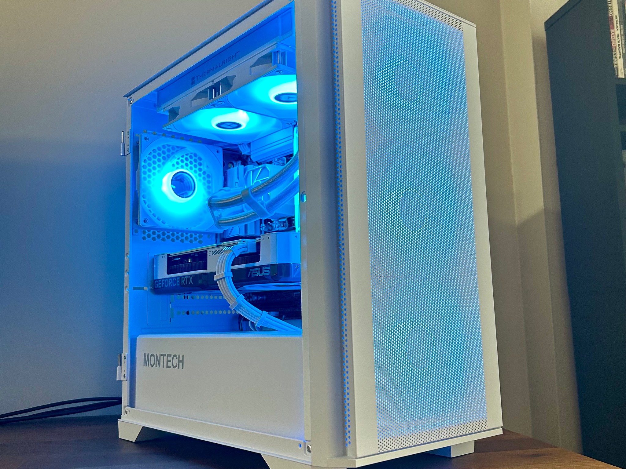*BLACK FRIDAY SALE* RTX 4070 | Intel i5 12400 | 32GB DDR4 | 1TB SSD | The Aviator EX