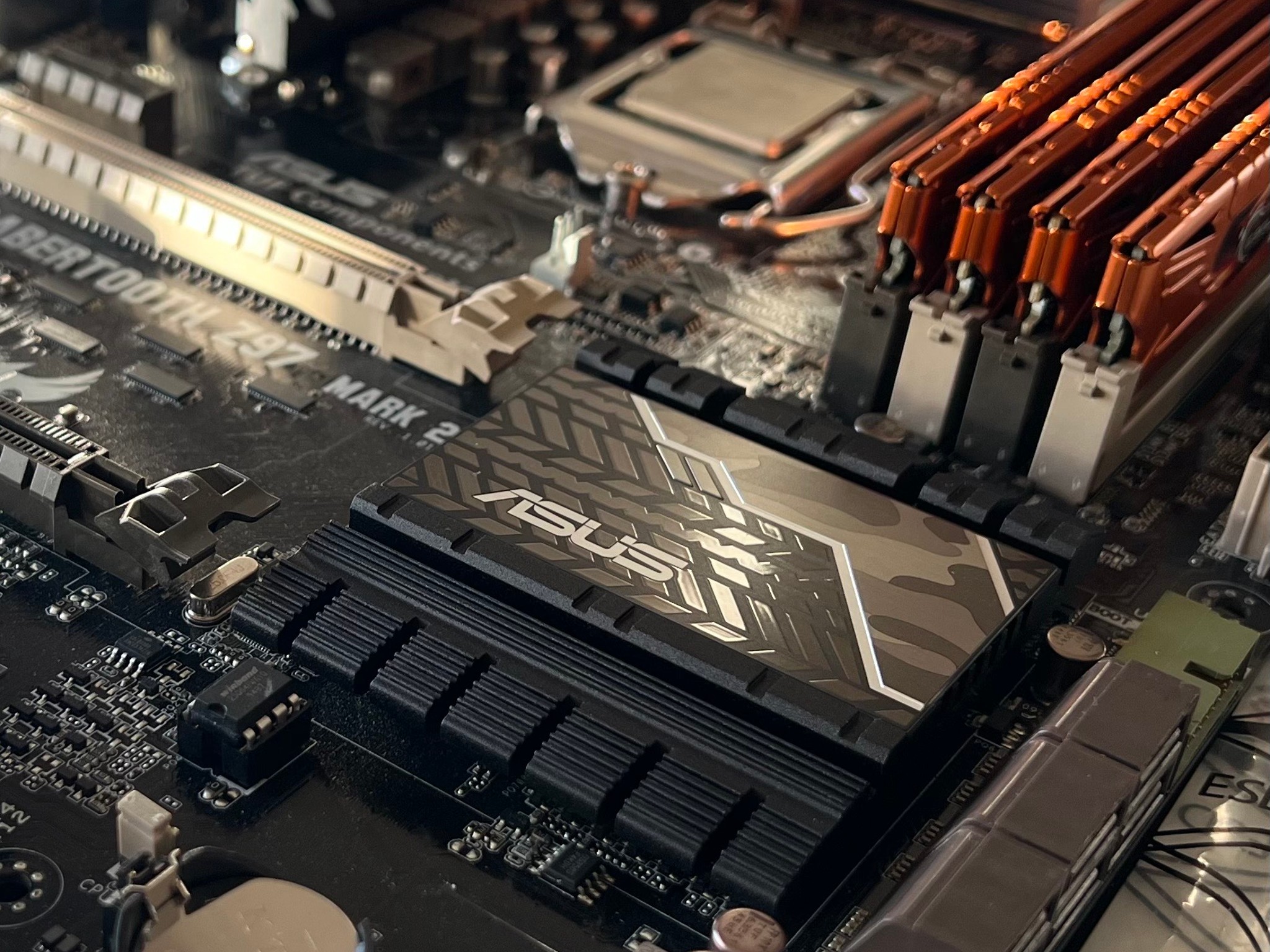 SABERTOOTH Z97 Mark 2 | i7-4790k| 4x4GB DRAM | PCI Express WIFI N Adapter