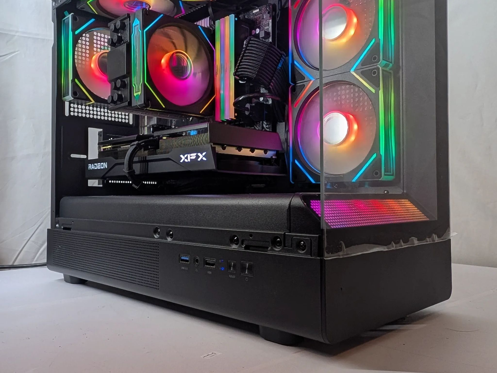 RX 9060 XT 16 GB | Ryzen 9 | 32 GB RAM | 1 TB NVMe | 650w PSU | Windows 11