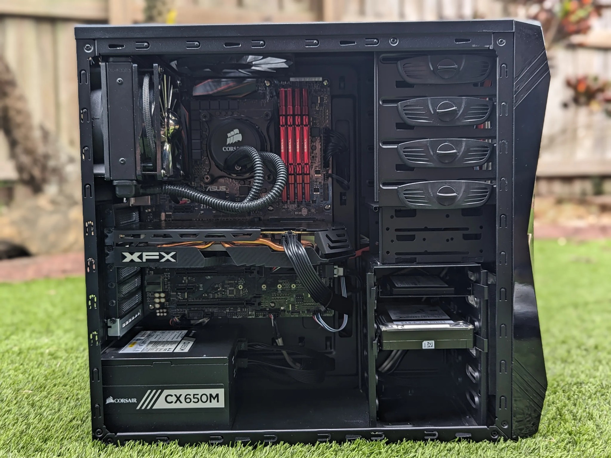 The Modest Esports rig i7 6700K 64GB RAM RX 580 128GB SSD 1TB HDD