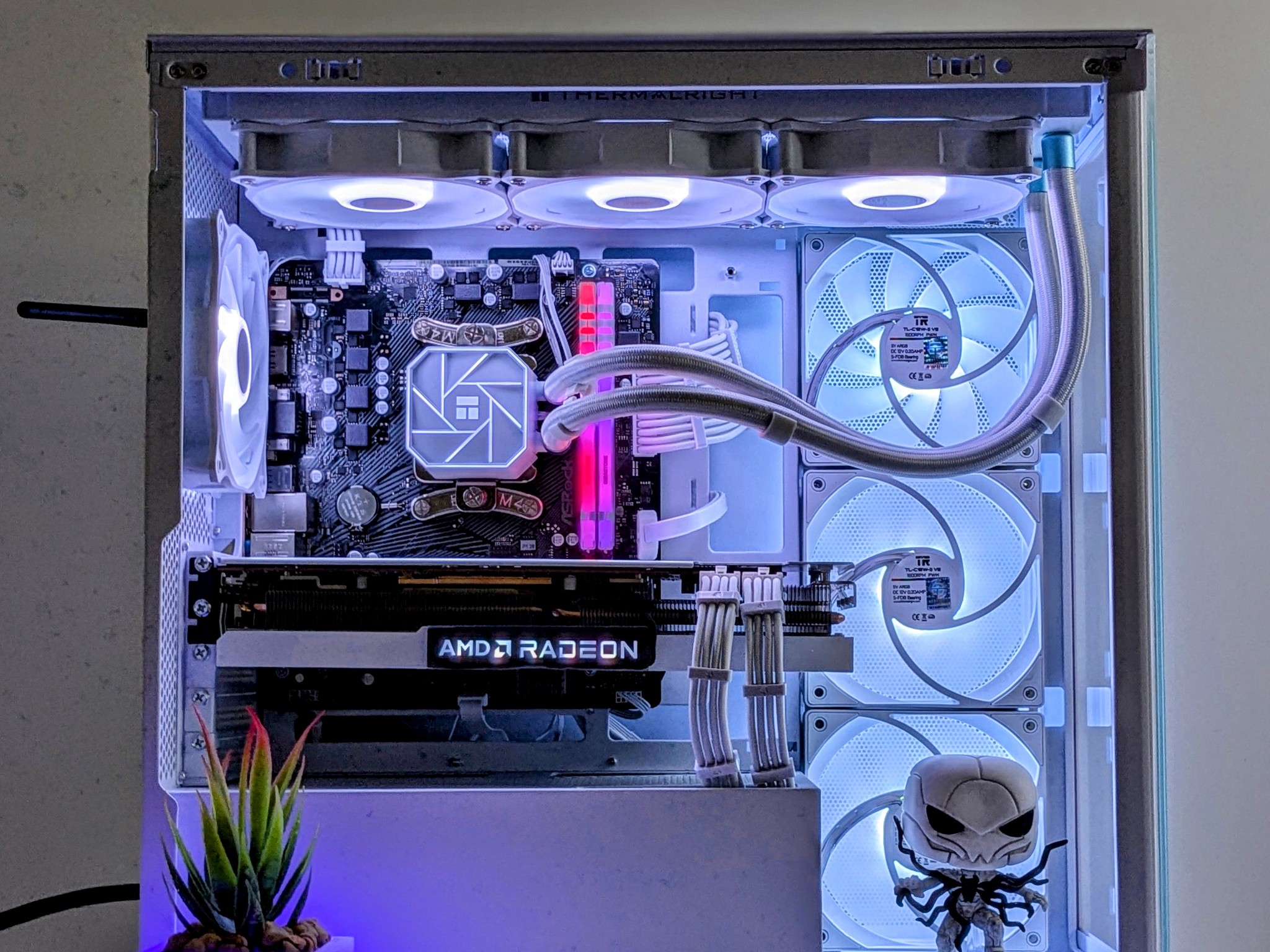 ⚪️⚫️”P0iSoN” 🗯️ (S:2/E:3.5)⚪️RX 7900GRE⚪️Ryzen 7 5700X3D⚪️ 32GB RAM⚪️2TB NVMe PCIE⚪️Windows 11 Pro