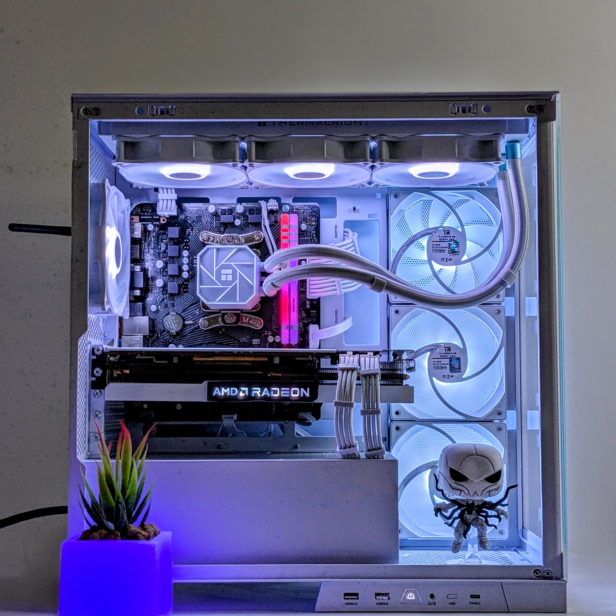 ⚪️⚫️”P0iSoN” 🗯️ (S:2/E:3.5)⚪️RX 7900GRE⚪️Ryzen 7 5700X3D⚪️ 32GB RAM⚪️2TB NVMe PCIE⚪️Windows 11 Pro