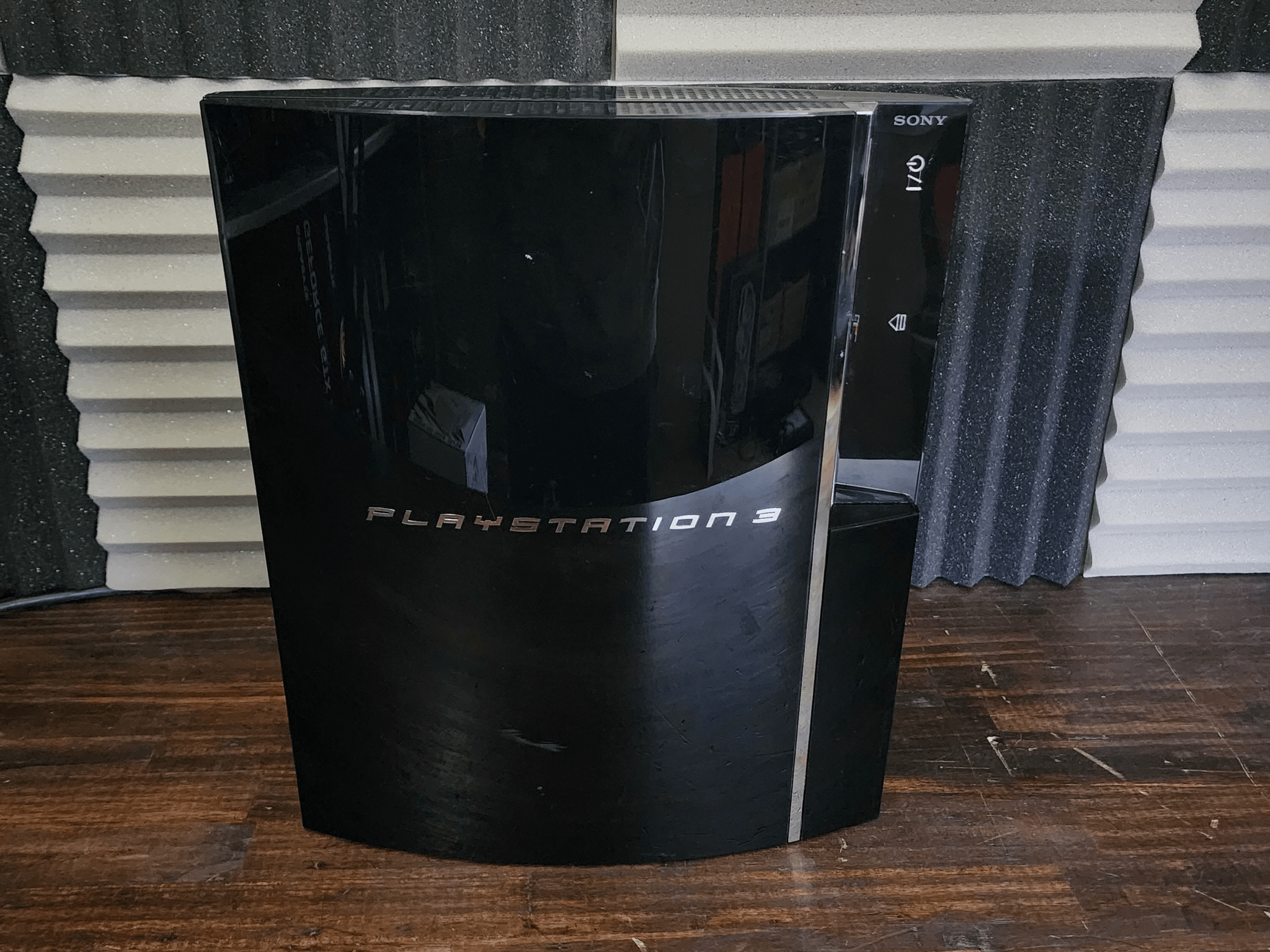 Original Sony PlayStation 3 // Backwards Compatible Model CECHE01