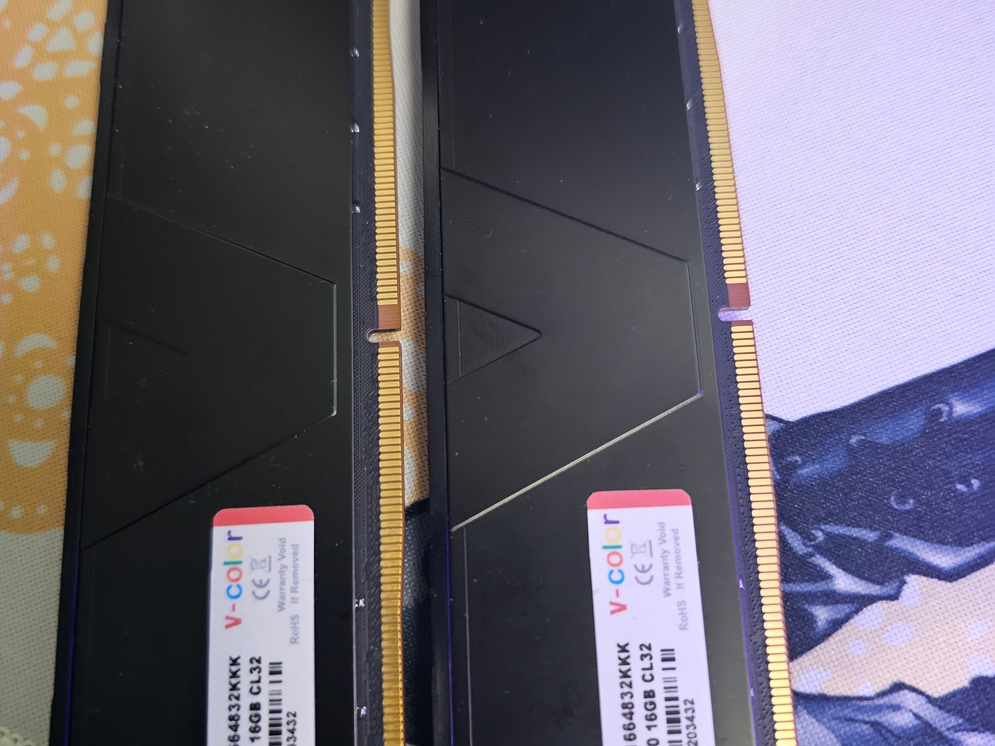 Used v color 32 gigs ddr5 6400 cl32