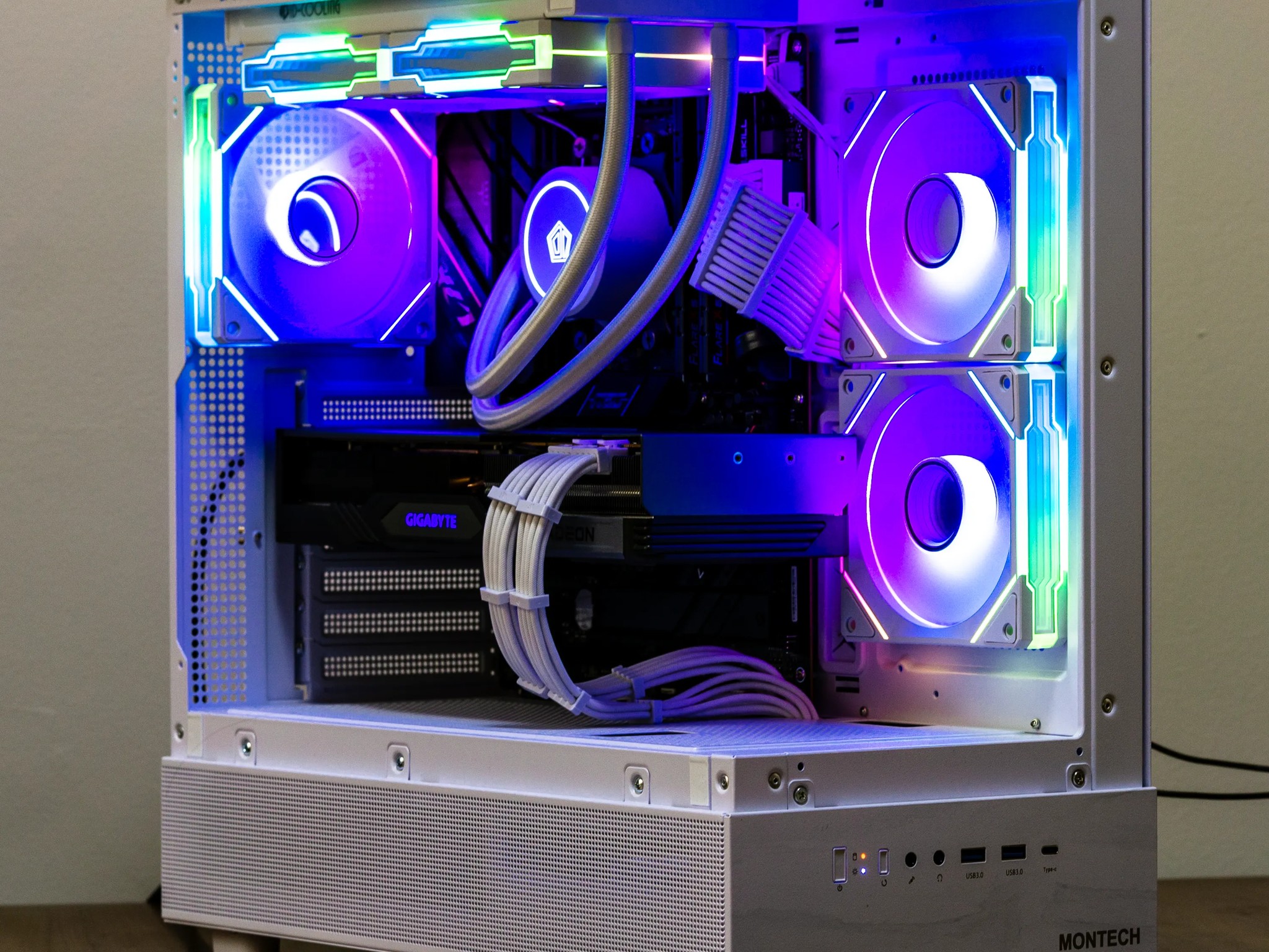 ❄️1440p/4K Streaming & Gaming BEAST❄️ RX 7800XT| Ryzen 5 7600X| AM5| 32GB DDR5| 1TB M.2| WiFi