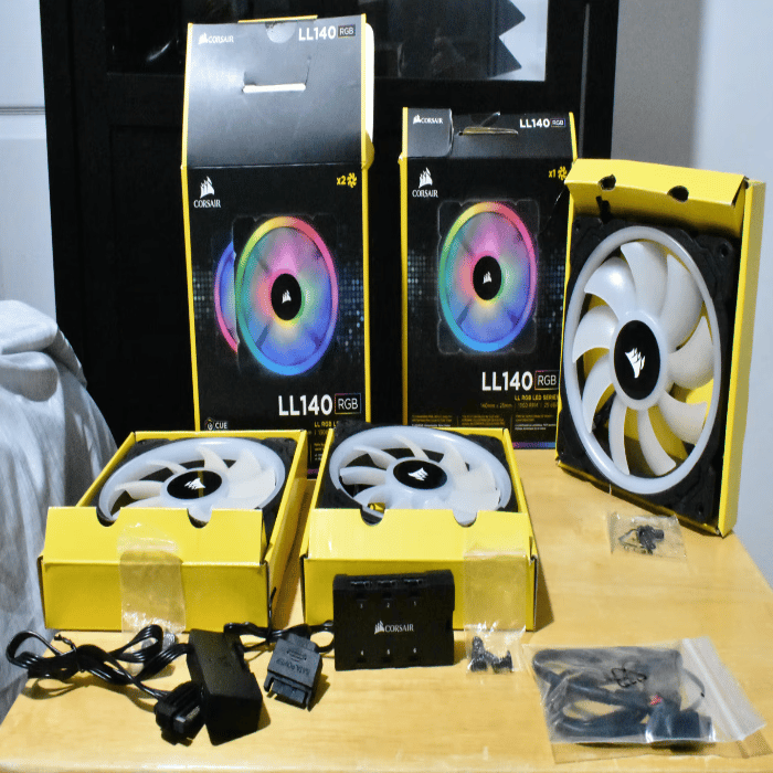 CORSAIR - LL Series 140mm Case Cooling Fan Kit with RGB lighting Pack with 3 fans