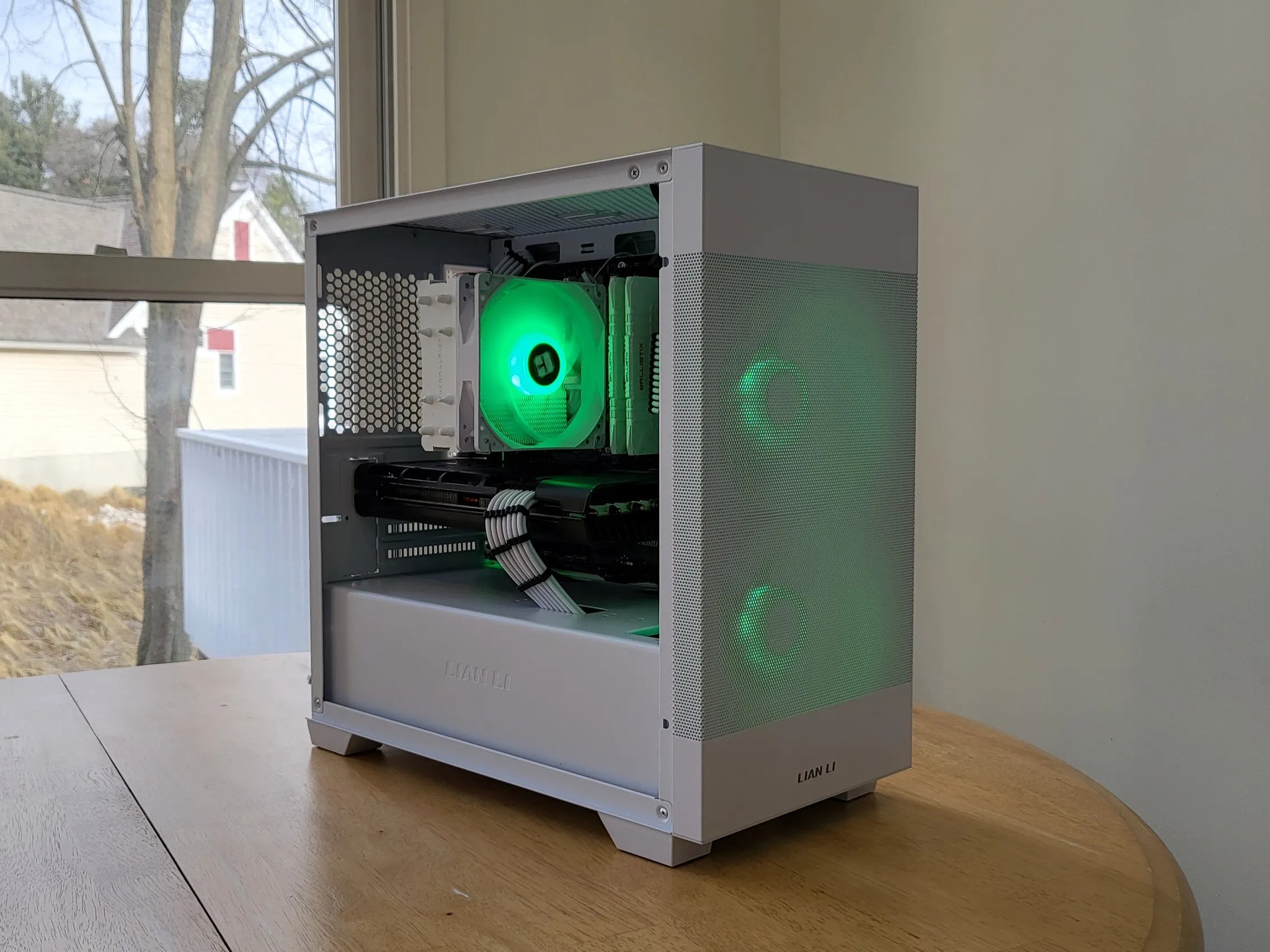 "Frosty" 1440p Gaming/Streaming PC