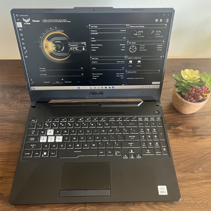 GTX 1650 F15 Gaming laptop Immaculate condition