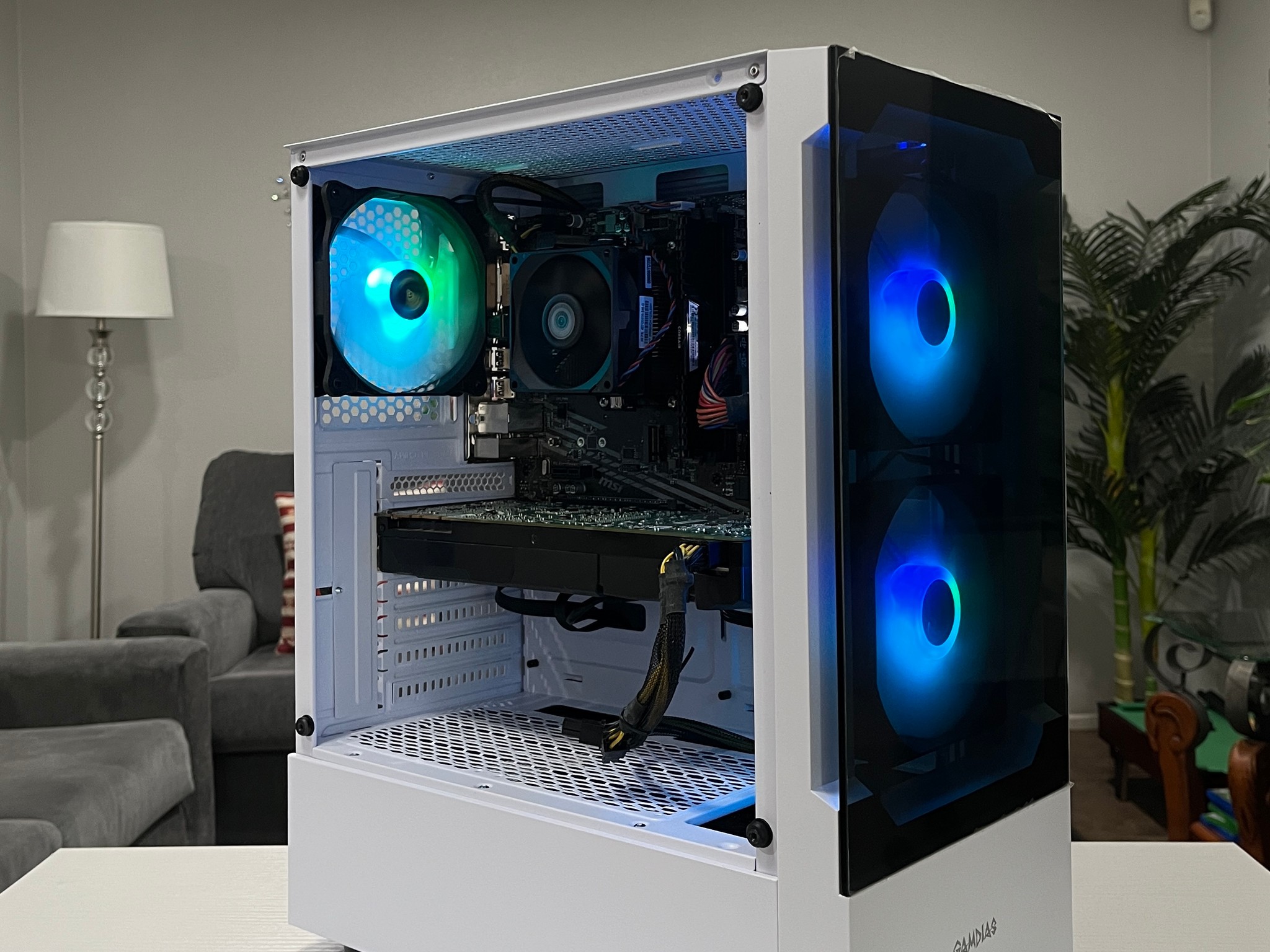 GTX 1080 8GB, Ryzen 5 2600X, 8GB RAM | White RGB Gaming Computer/PC