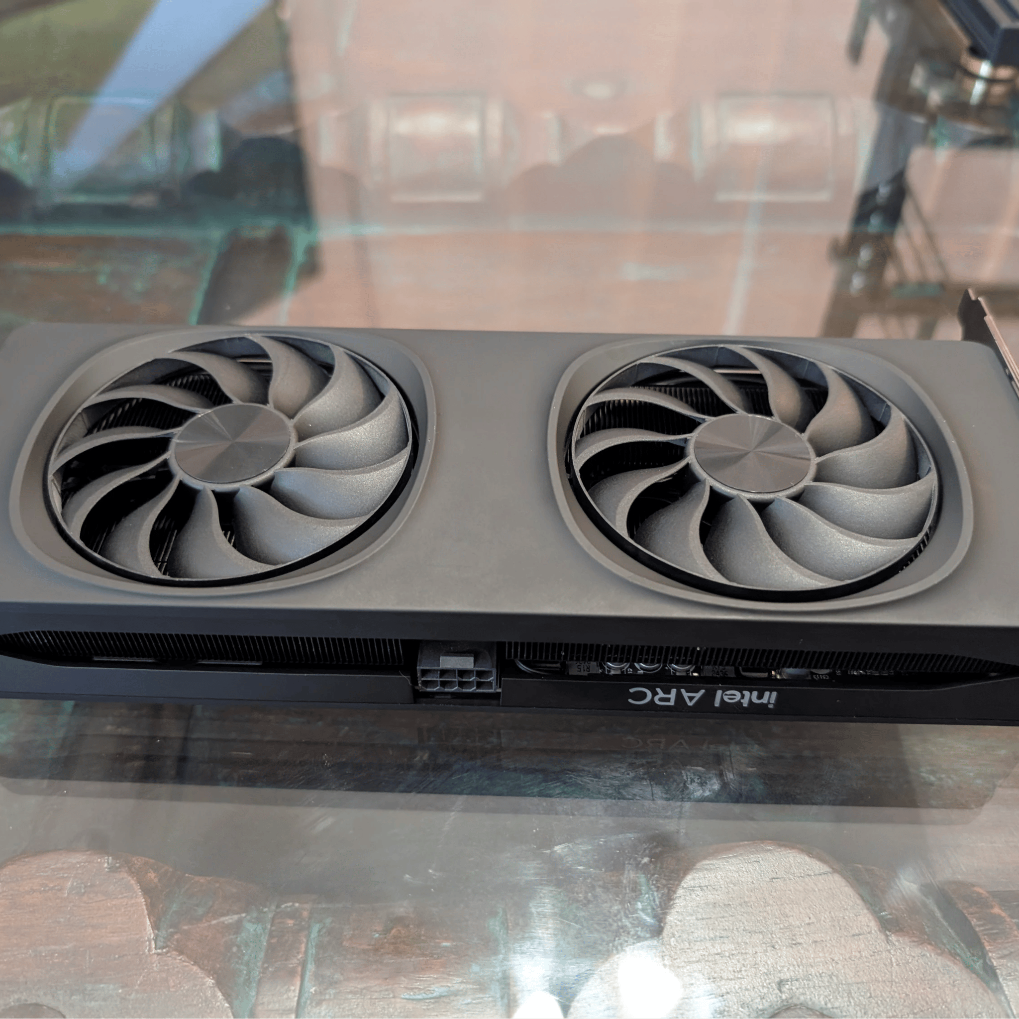 Intel Arc B580 LE
