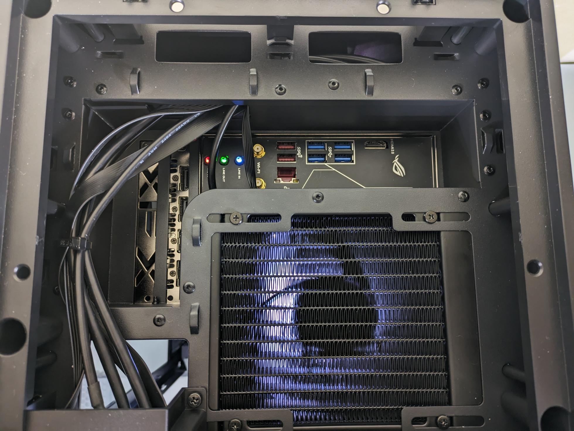 Thermaltake Tower 100 ITX Gaming PC | Ryzen 5 3600 | RX 6600 XT | 1 TB M.2