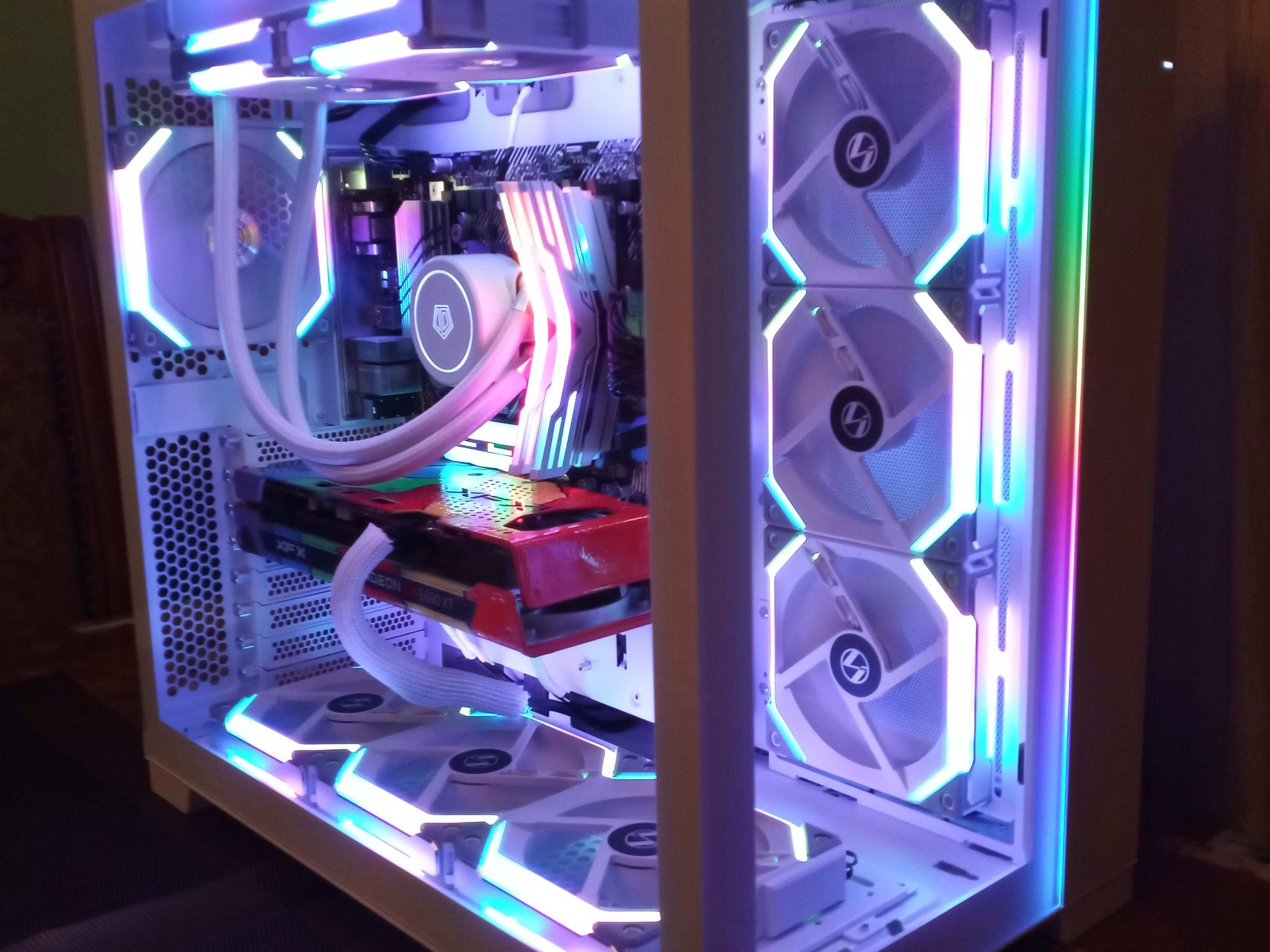 ICEBERG🧊| Ryzen 5600 & RX 6600XT Gaming/Streaming PC
