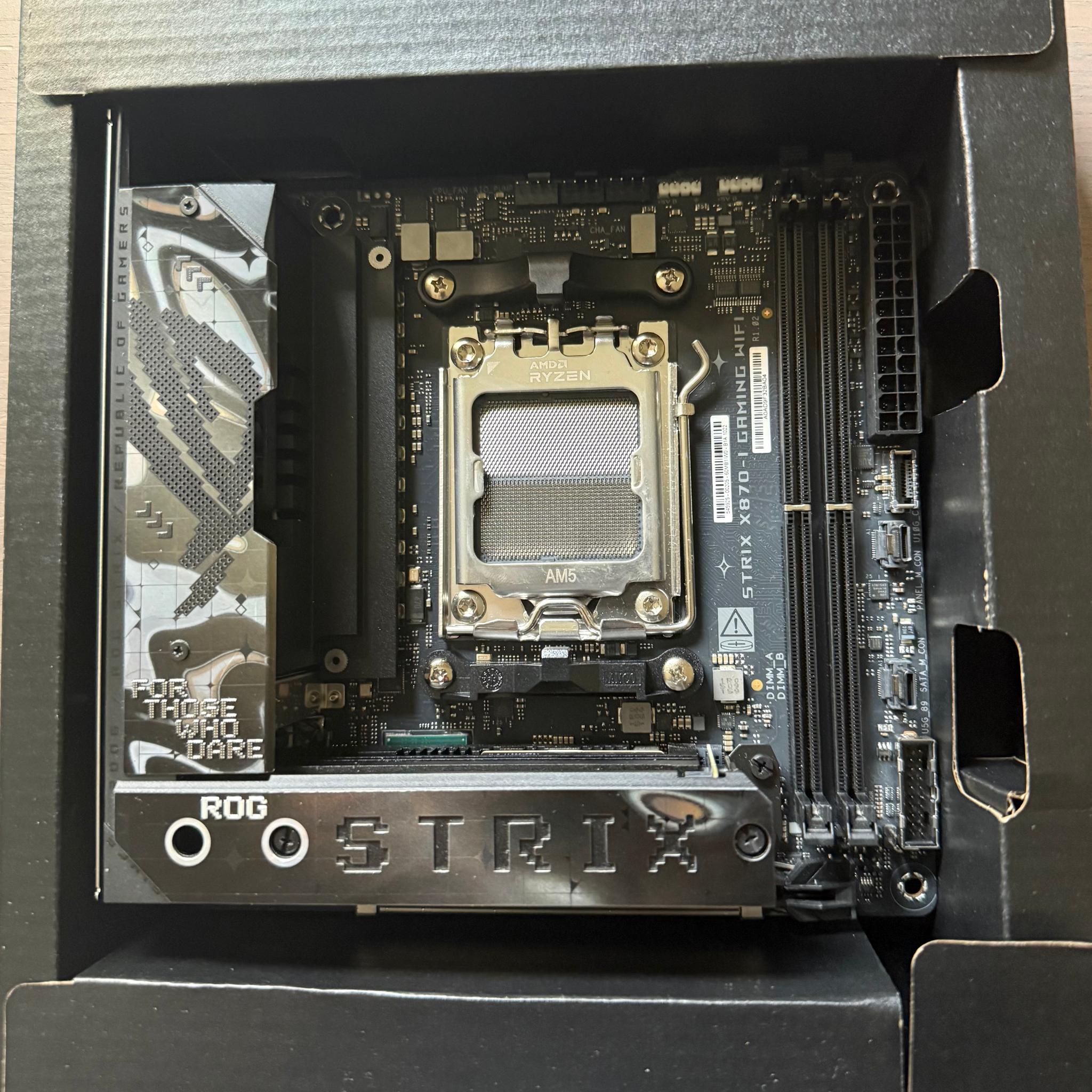 ASUS ROG STRIX x870-I
