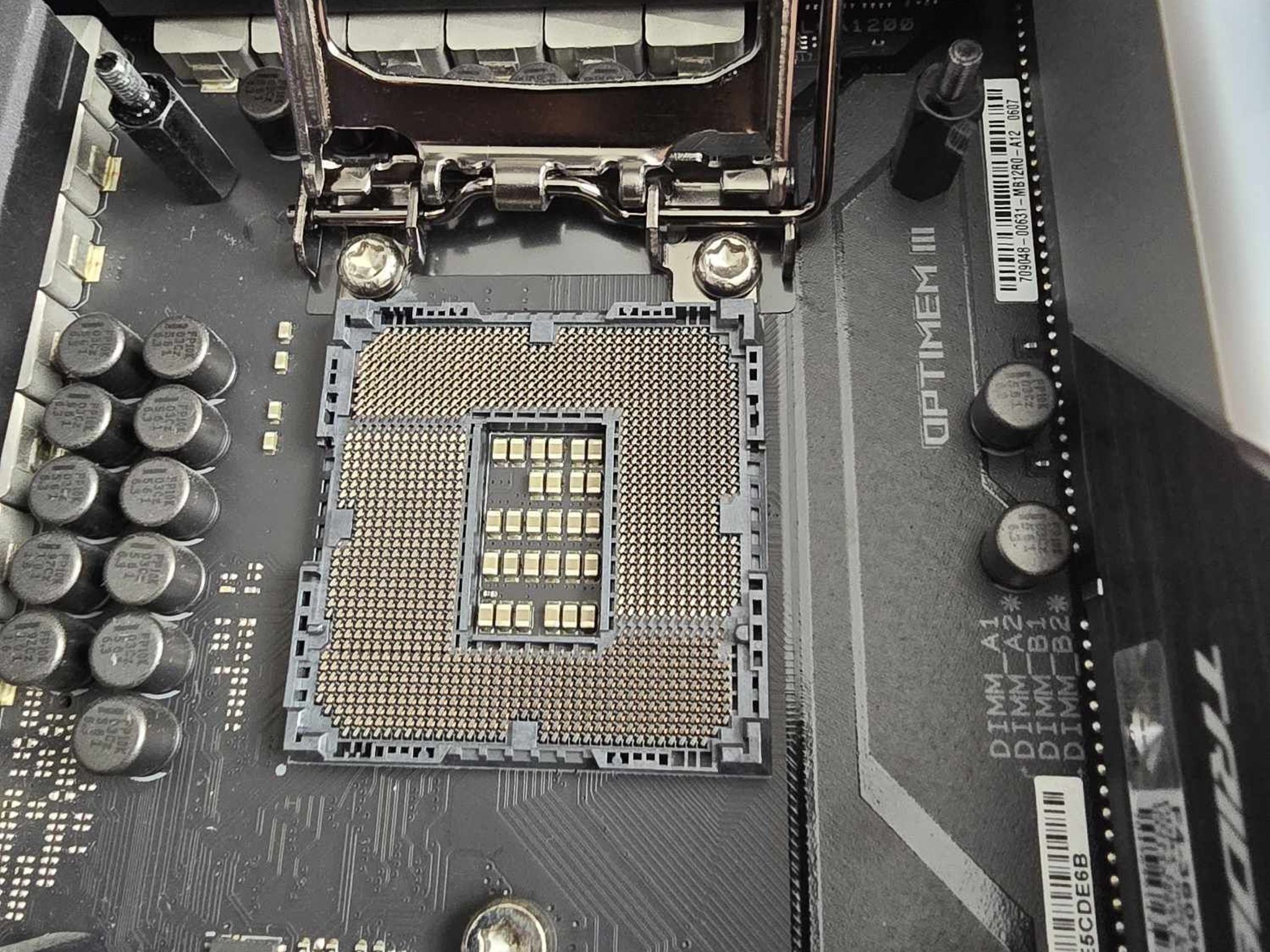 Asus ROG Maximus XII Hero (Wi-Fi) Z490 LGA 1200 ATX Motherboard Intel