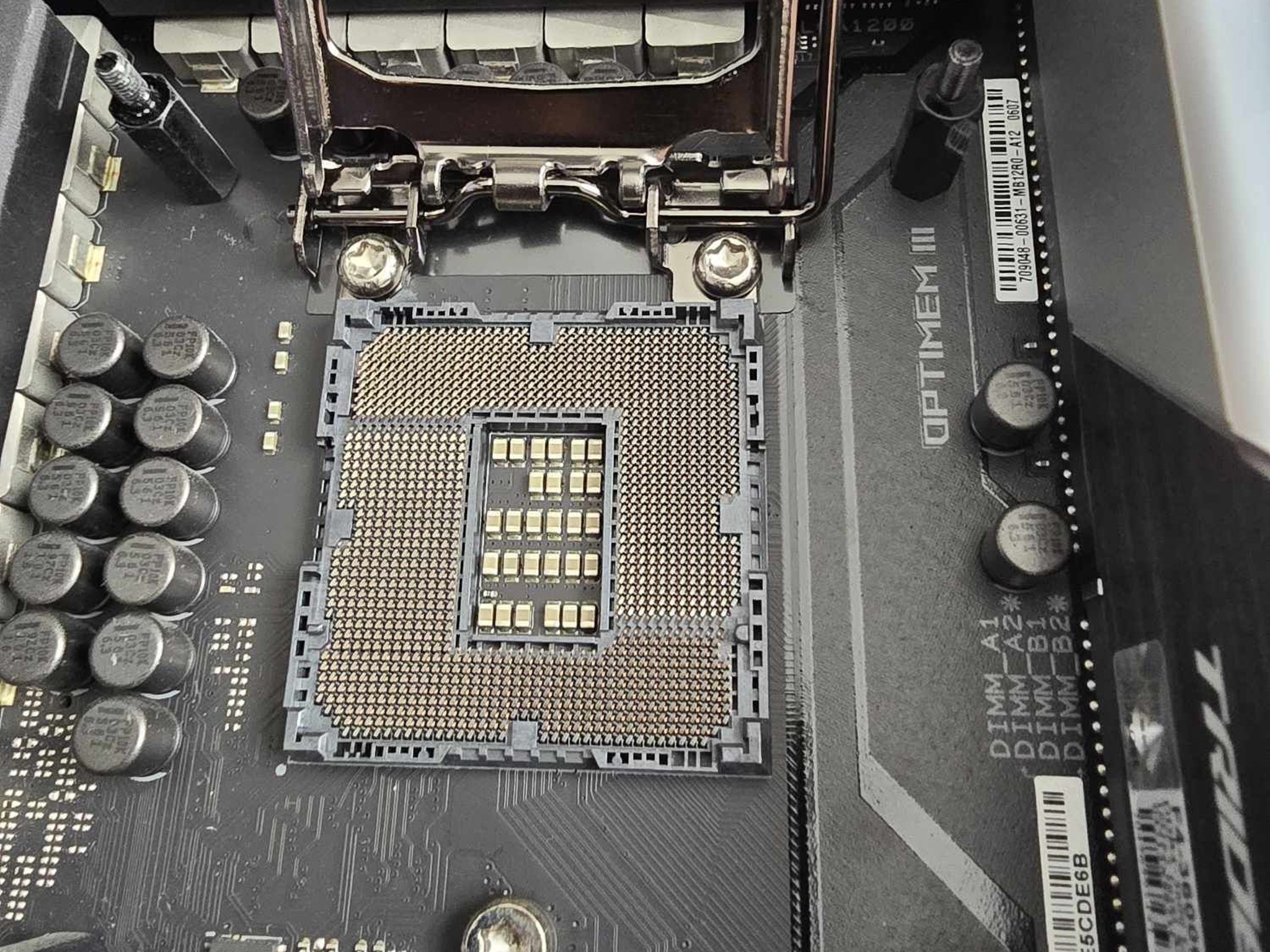 Asus ROG Maximus XII Hero (Wi-Fi) Z490 LGA 1200 ATX Motherboard Intel