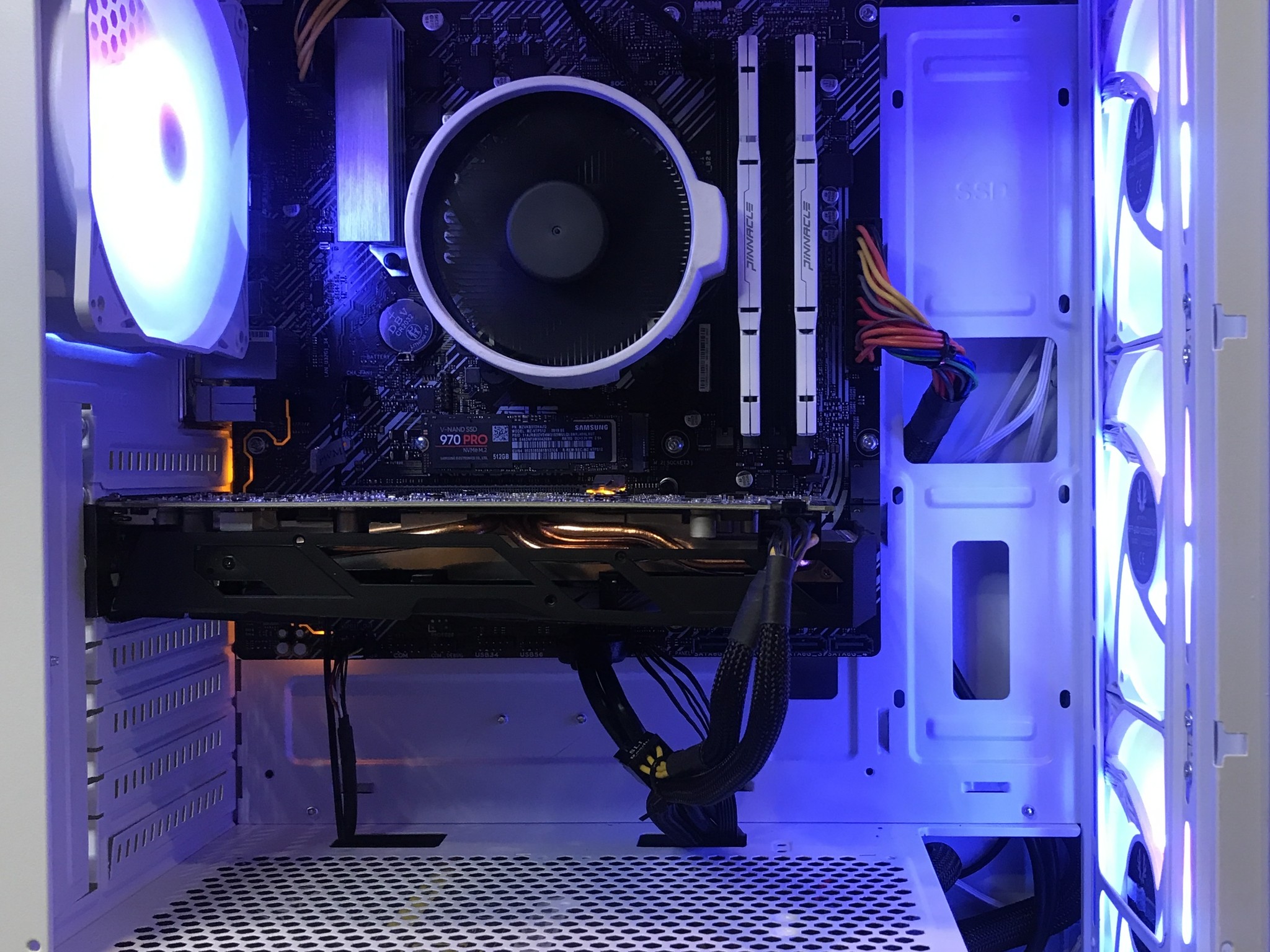 Budget PC - Gaming Computer | RX 580 8GB | RYZEN 5 1600X 3.6GHZ | 512GB NVME | 16 GB RAM 3200MHZ |