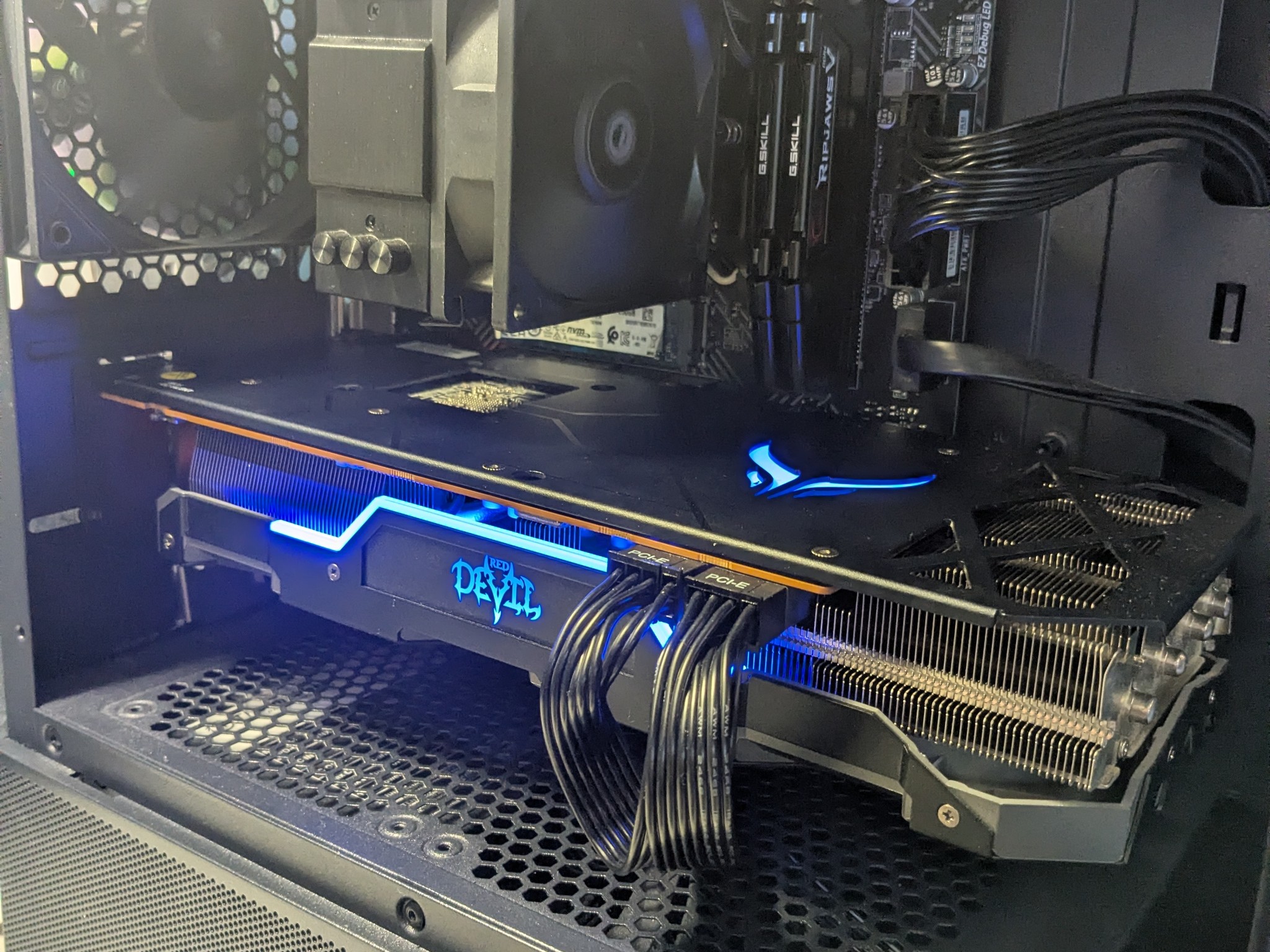 i5-14400 5700 XT 32gb DDR4
