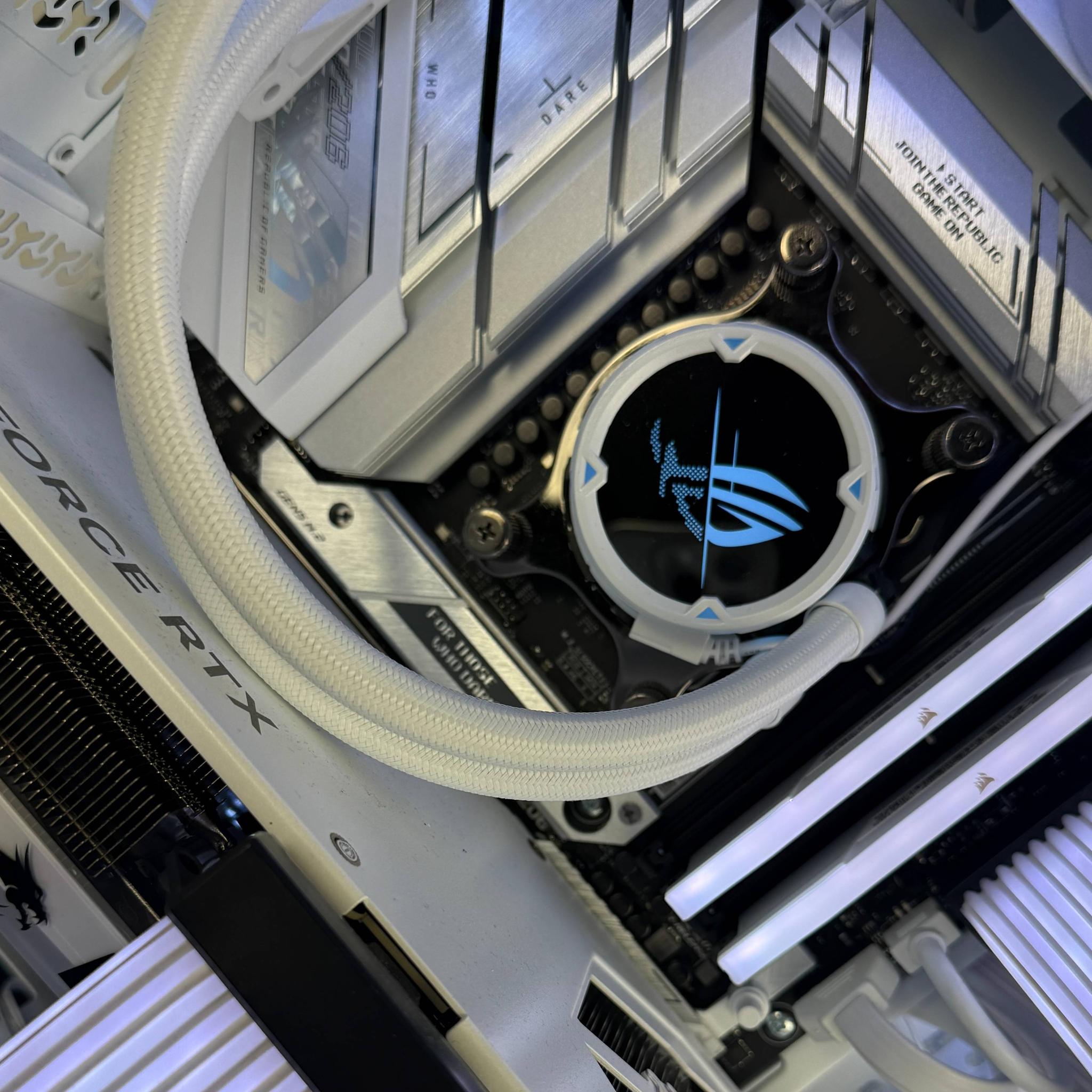 🧊Cryostorm🧊  | 1440p Streaming PC | Ryzen 7 7800X3D | MSI RTX 5070 | 32GB DDR5 6000MHz