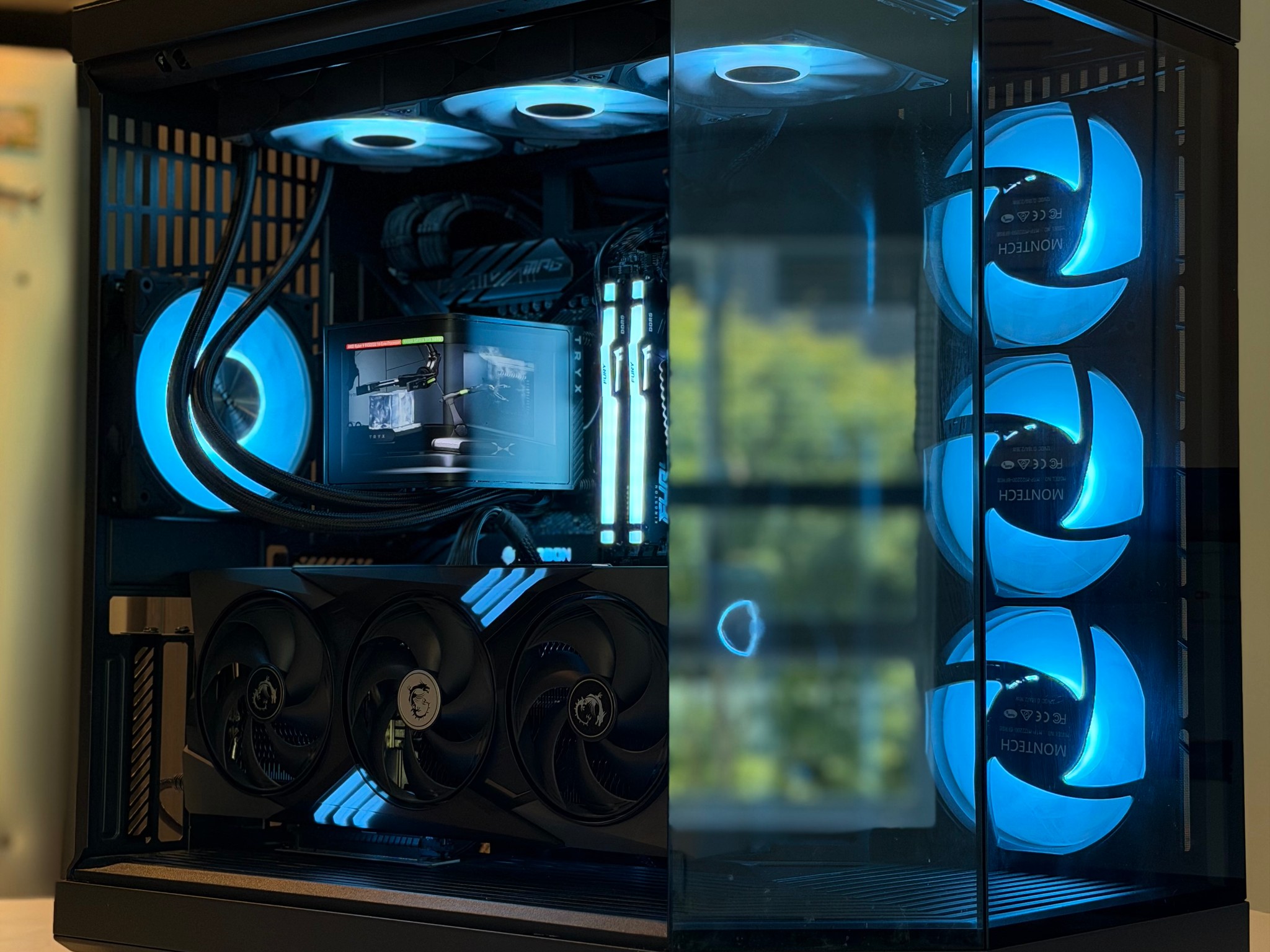 High End Gaming PC | RTX 5070 | RYZEN 9 9950X3D | 32GB DDR5 | 2TB SSD | WIFI & BT | WINDOWS 11
