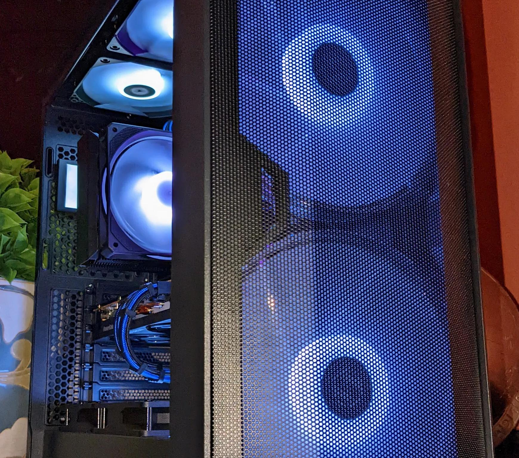 🔵🥷Blue/ShiNobi | RX6700XT 12GB| Ryzen 5 @4.2GHz|16GB Vengeace DDR4 (ARGB)| 1TB NVMe SSD| Windows 11