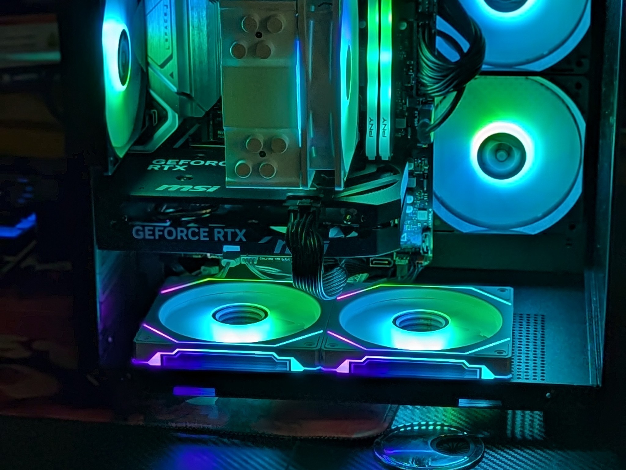 Intel i3 12100F|NVIDIA GEFORCE RTX 5050 8 GB|32 GB DDR4 3600 MT|1 TB NVME SSD M.2|Windows 11 Home