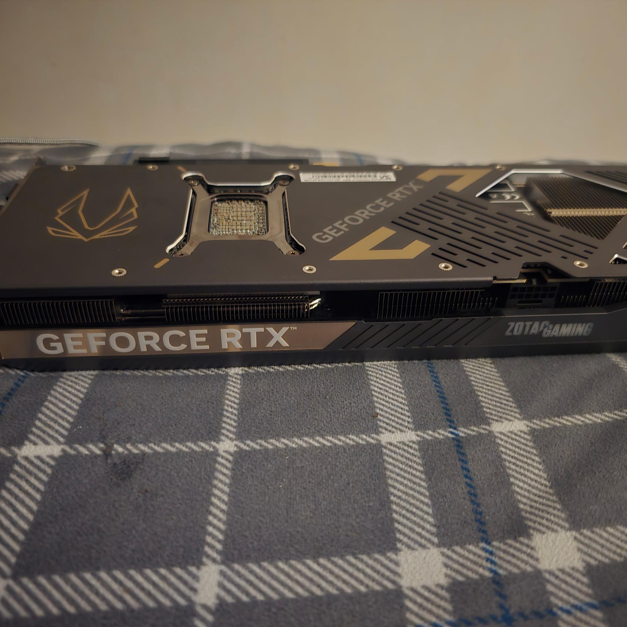 ZOTAC GAMING GeForce RTX 5070 Ti SOLID OC