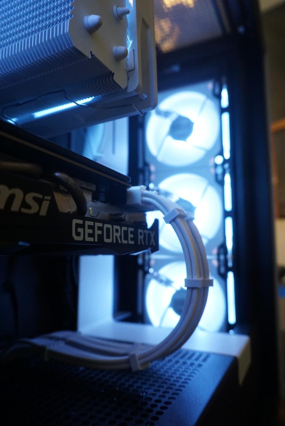 Gaming PC - 3060 ti • Ryzen 5 5600G • 16 GB • 500 GB SSD