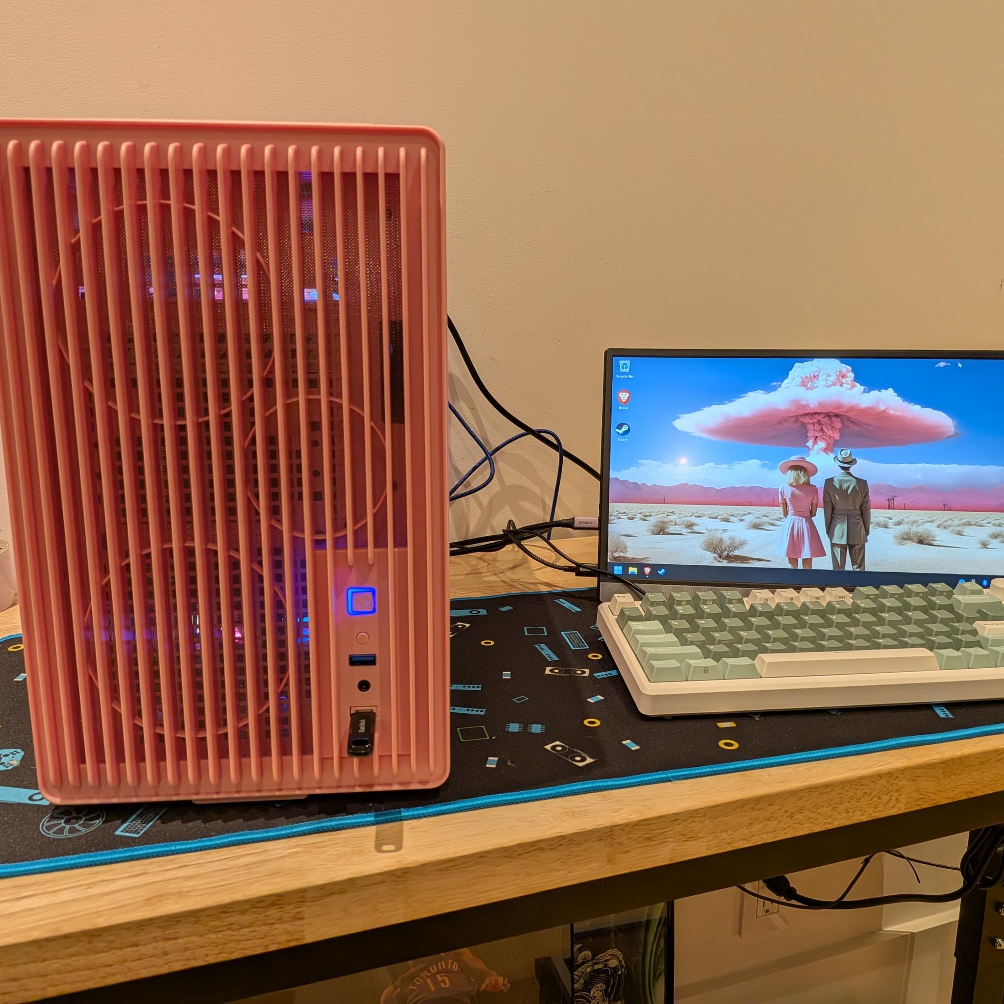 1440p Barbie Beast - RTX 5070, Ryzen 5 9600X, 32 GB DDR5 RAM, 1 TB NVME, RGB, Liquid Cooled