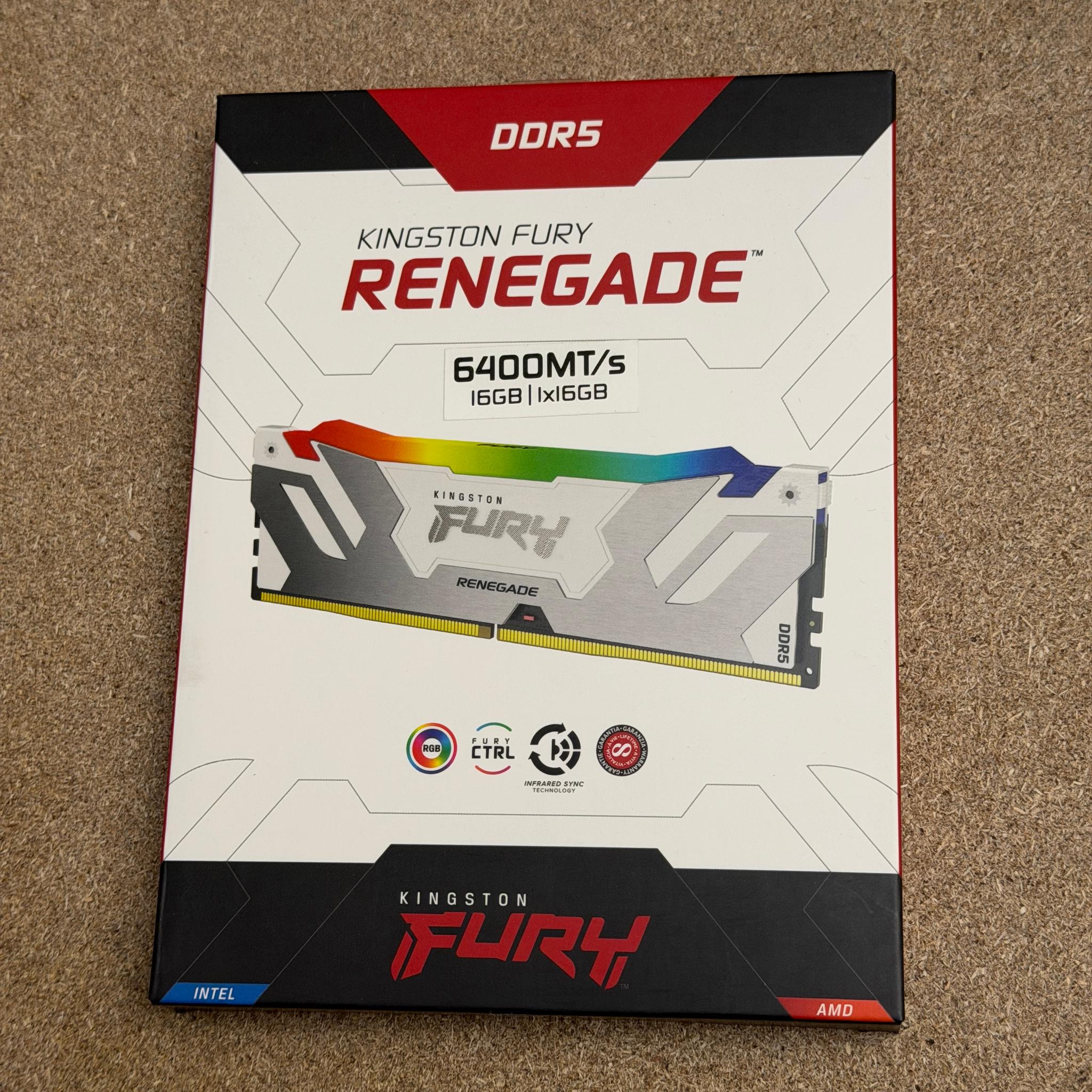 DDR5 RAM - White RGB - Kingston Fury Renegade