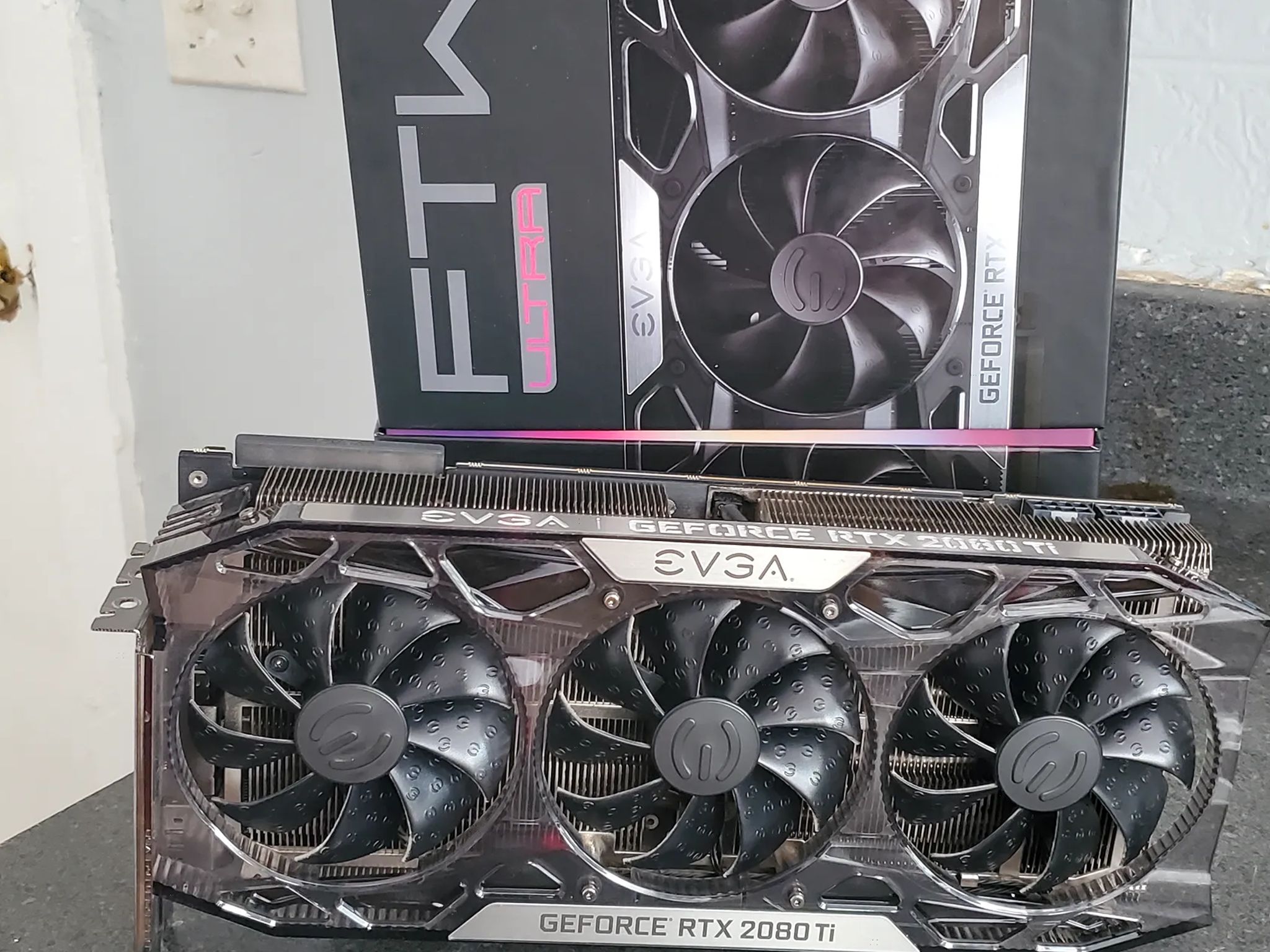 Like New EVGA GeForce RTX 2080 Ti FTW3 Ultra.