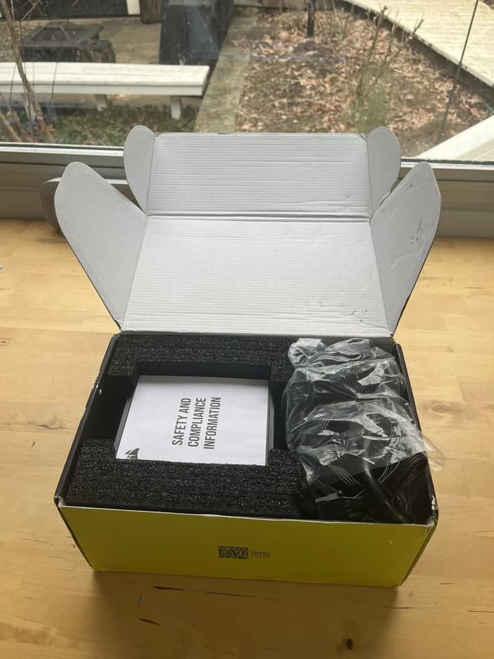 Corsair RM850e (2023) Fully Modular Low-Noise Power Supply - 80 plus gold efficiency