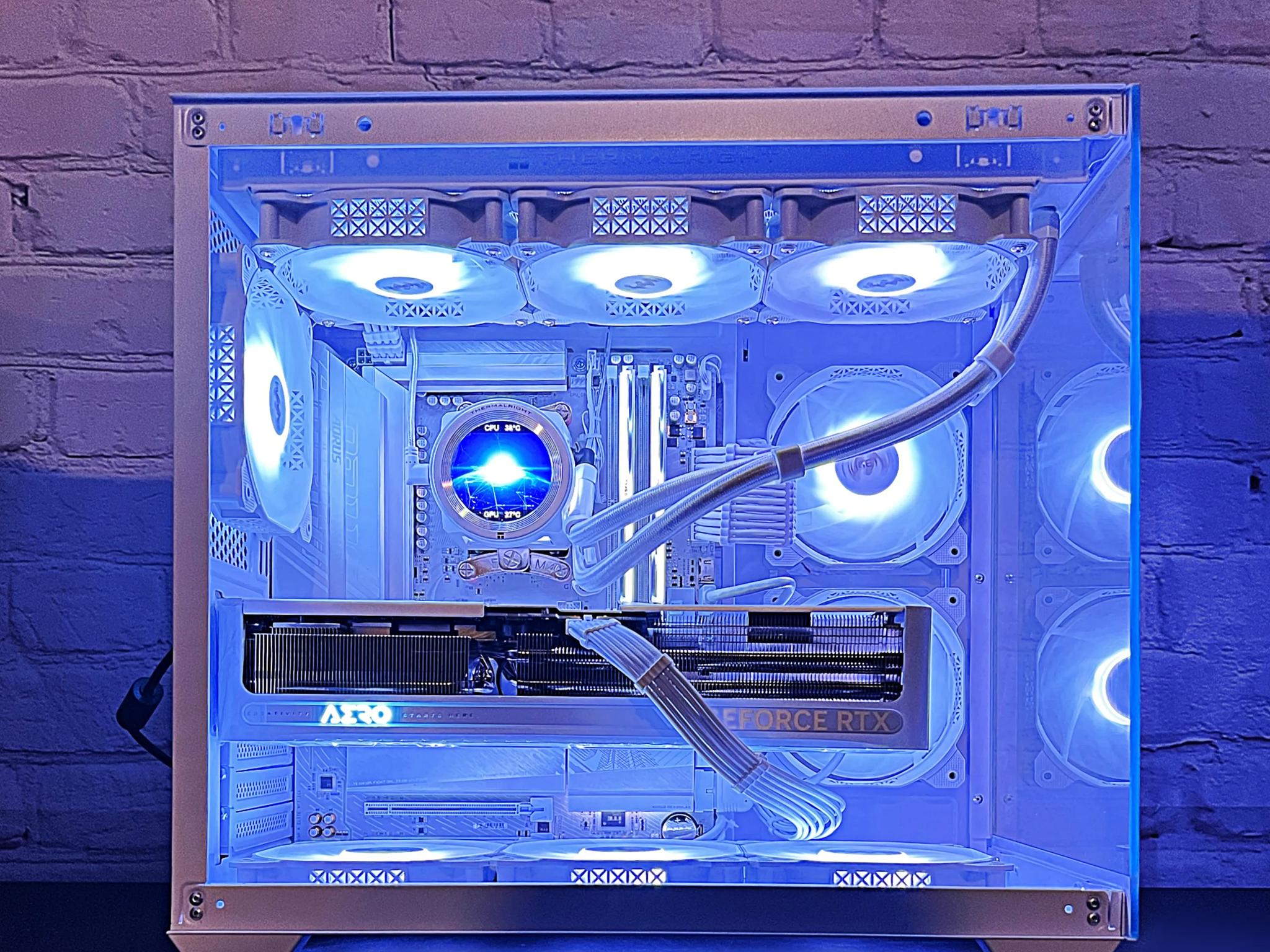 RTX 5070 TI Aero 9800X3D 32GB DDR5 2TB M.2 WIFI 7 Win 11 Pro
