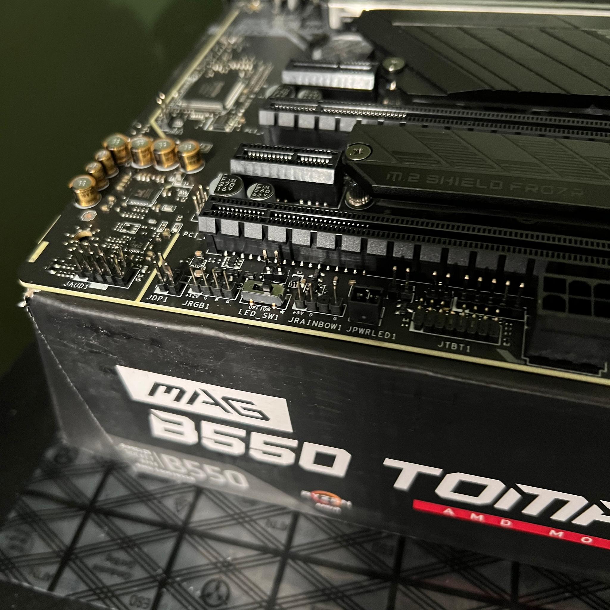 MSI Z590 Gaming Edge Wi-Fi (Bent pins)