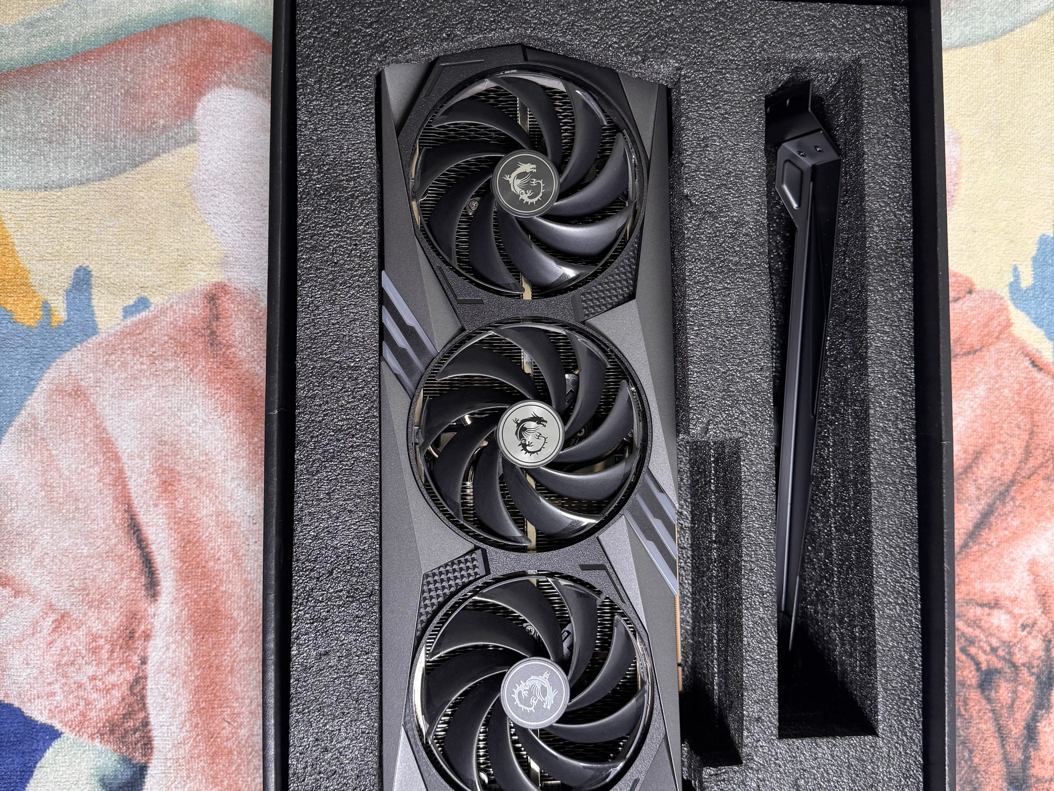 MSI GeForce RTX 4080 GAMING TRIO