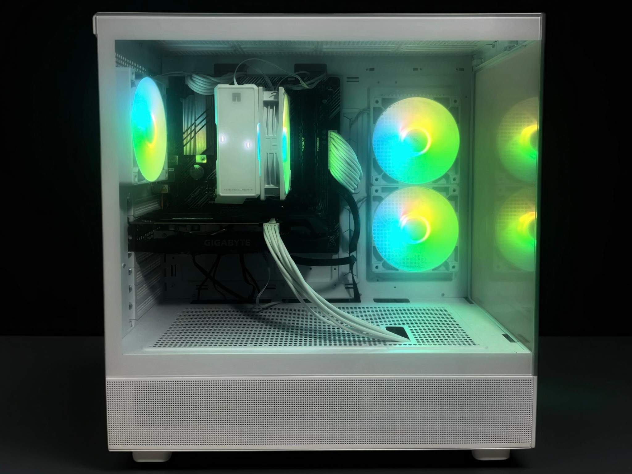 Custom Gaming PC – R5 3600X | GTX 1660 Ti | 16GB RAM | 1TB NVMe S