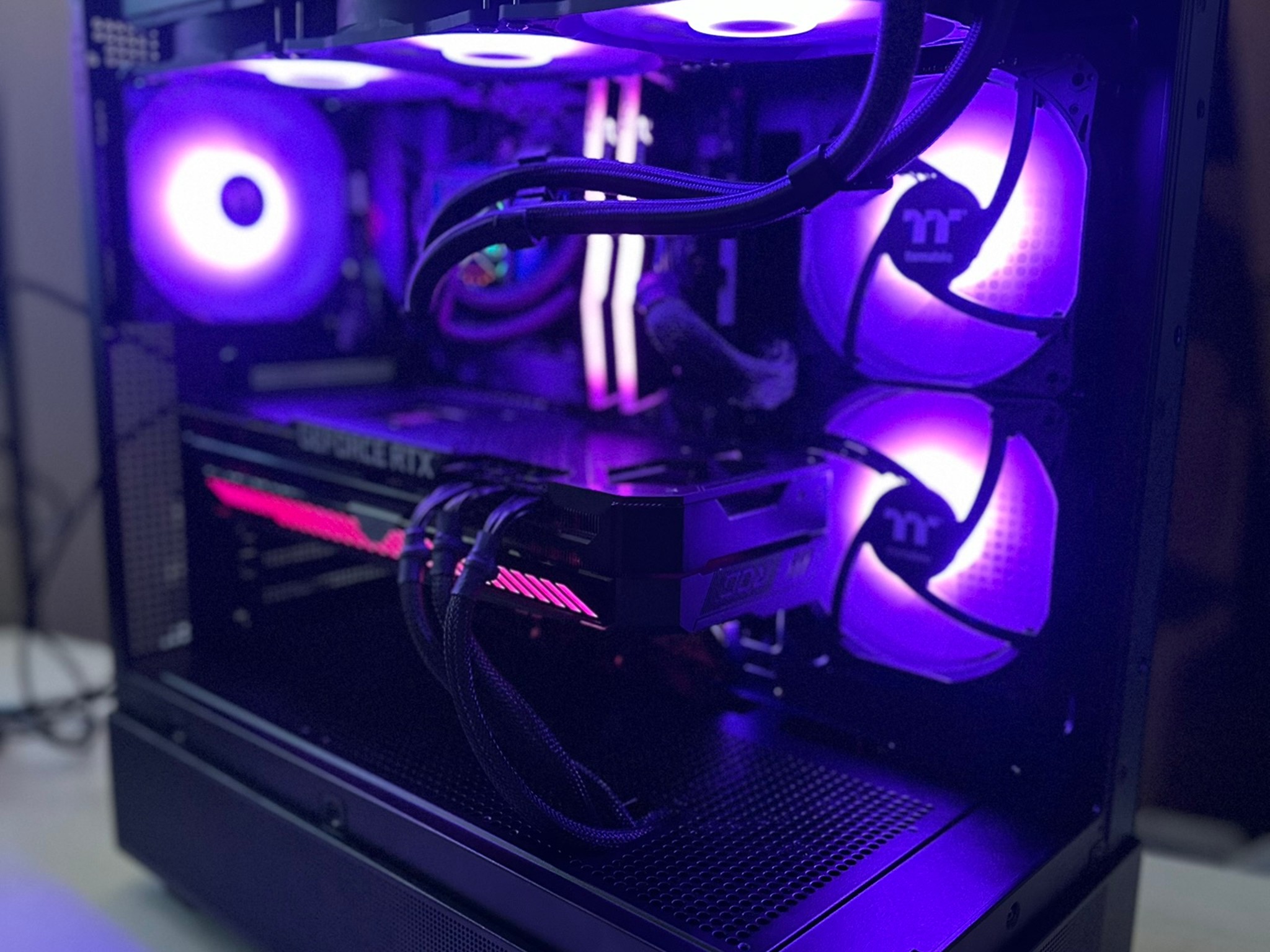 Ryzen 7 5800XT / RTX 3080 Ti / 1TB NVME / 32GB RAM