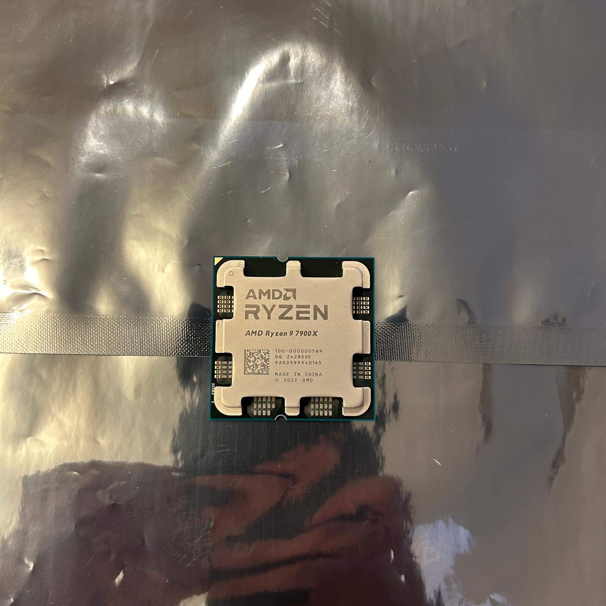 AMD Ryzen 9 7900X