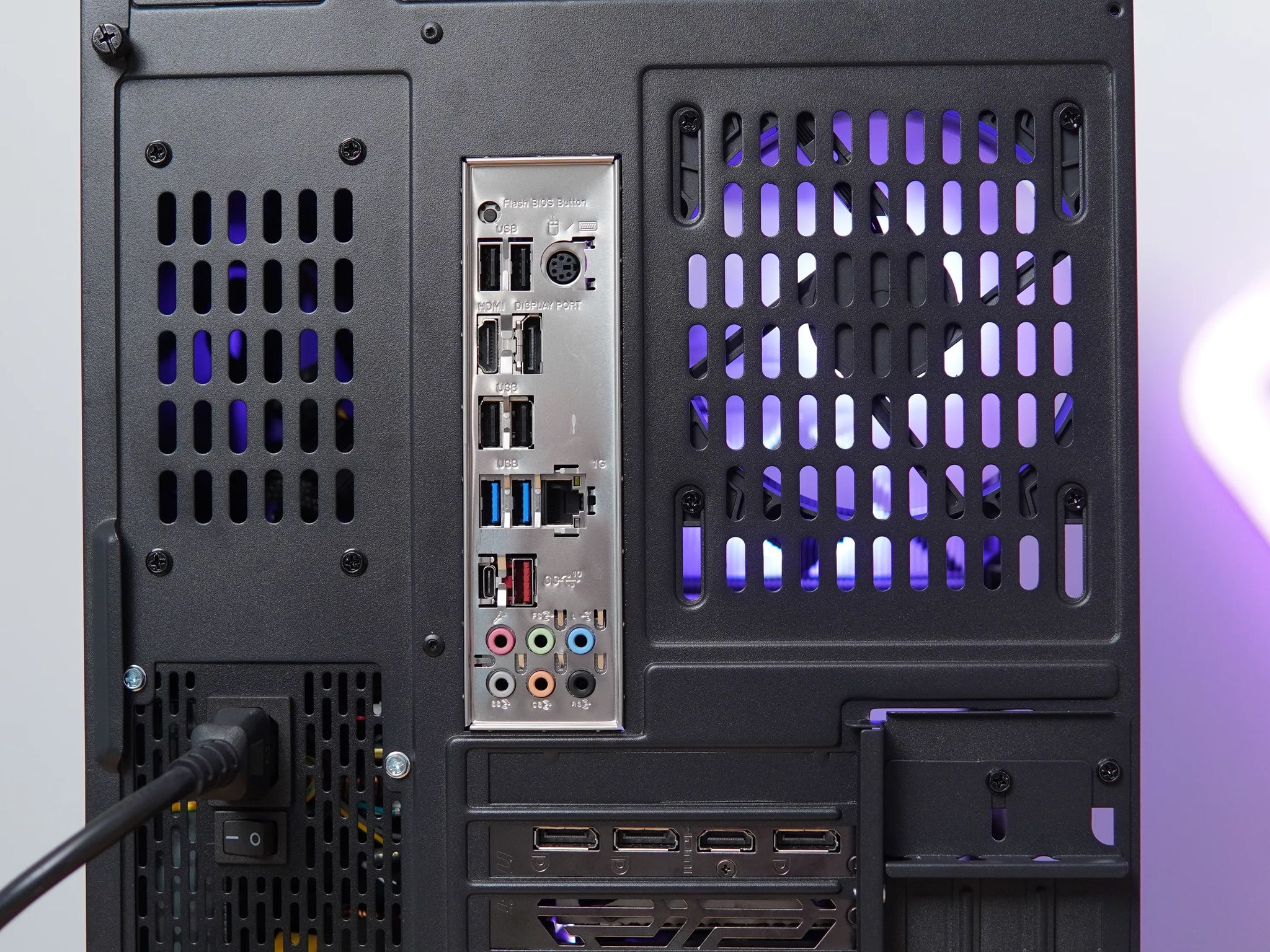 Gaming Pc (Ryzen 5 + Rtx 2060 + 16gb Ram)