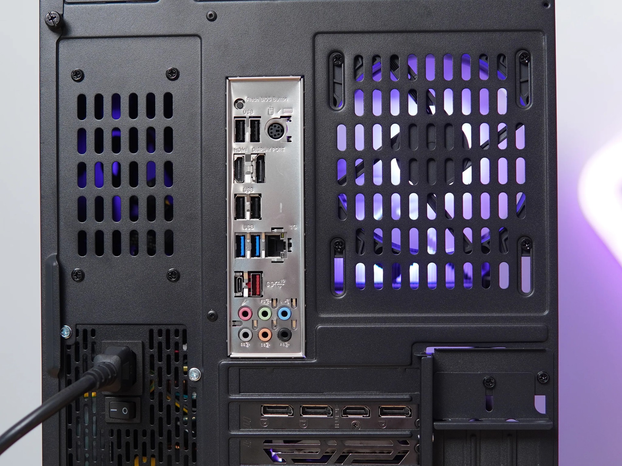 Gaming Pc (Ryzen 5 + Rtx 2060 + 16gb Ram)