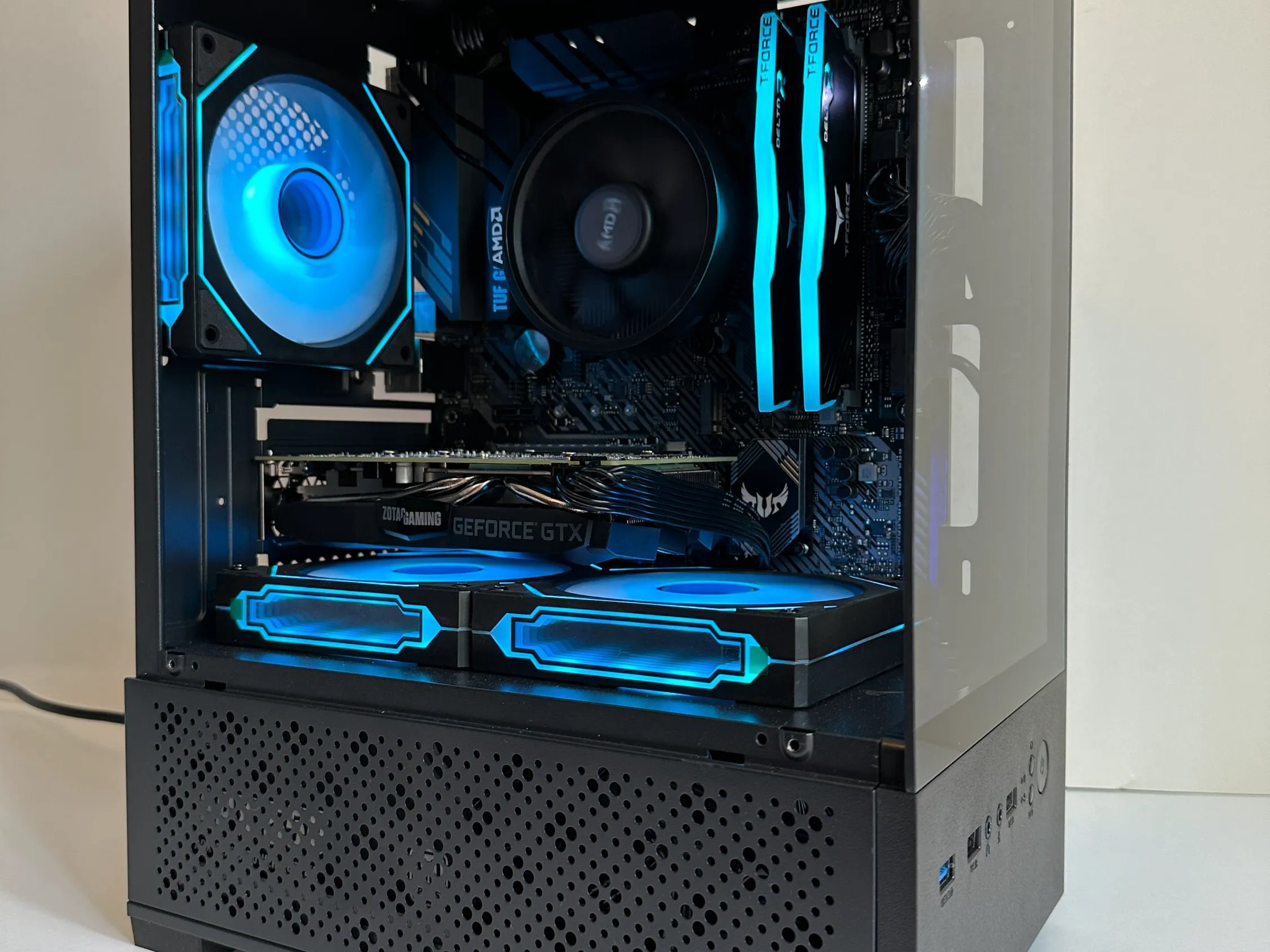 🎮 Entry-Level Gaming Rig | GTX 1660 Ti | Ryzen 5 3500x | 16GB RAM | 500GB SSD | Wi-Fi |...