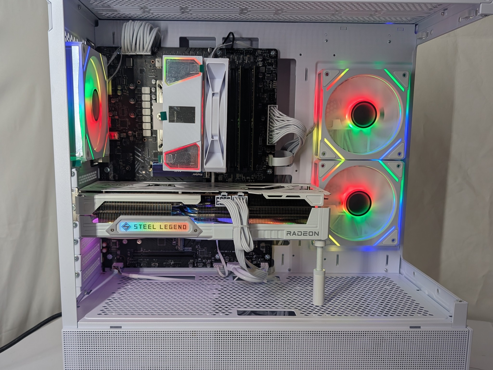 ALL WHITE | 9070XT 16GB | RYZEN 5 7500F | 1000W POWER SUPPLY