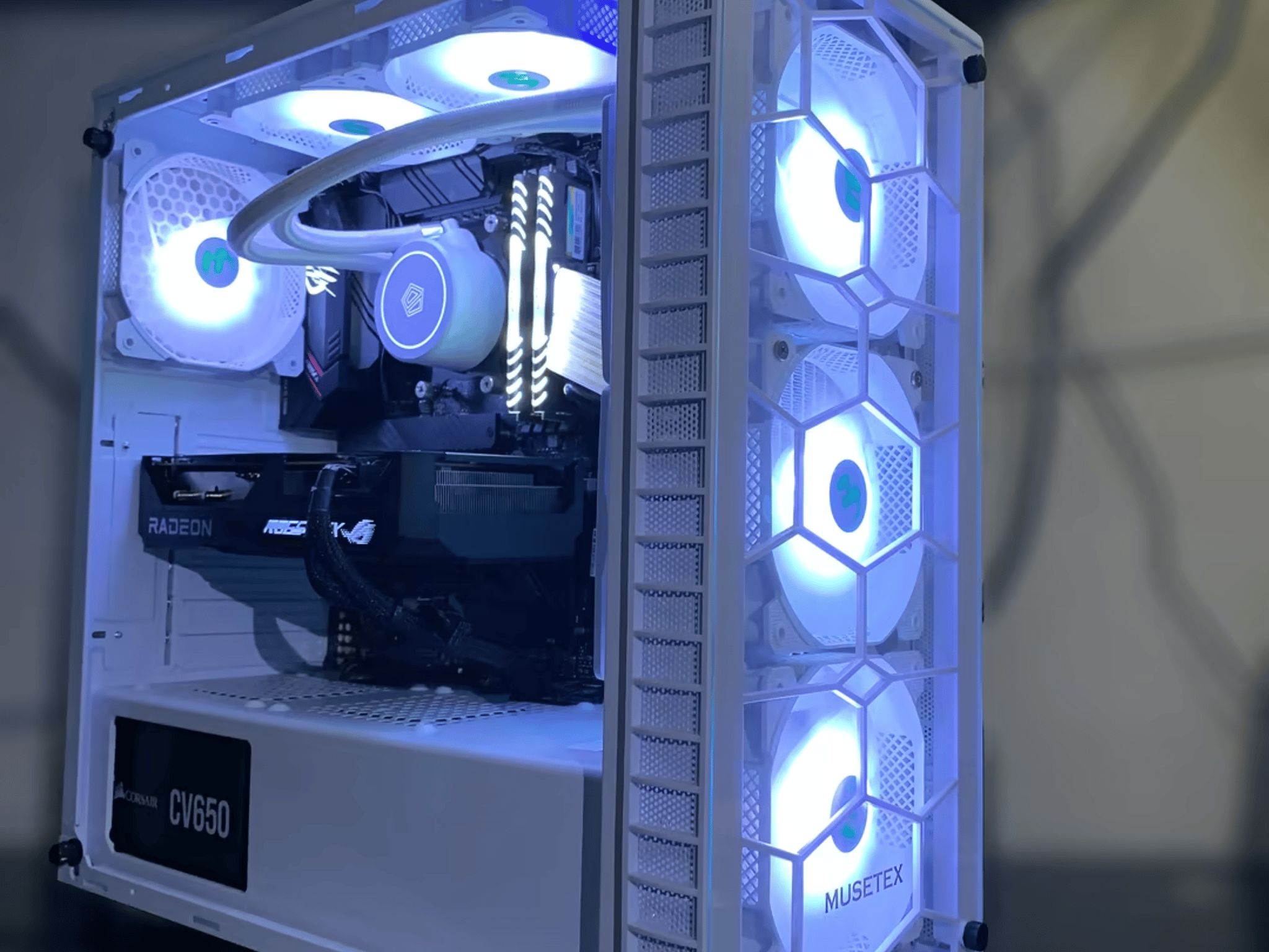 Mid Ranged Gaming Streaming Pc, R7 5800x, RX 6600XT 