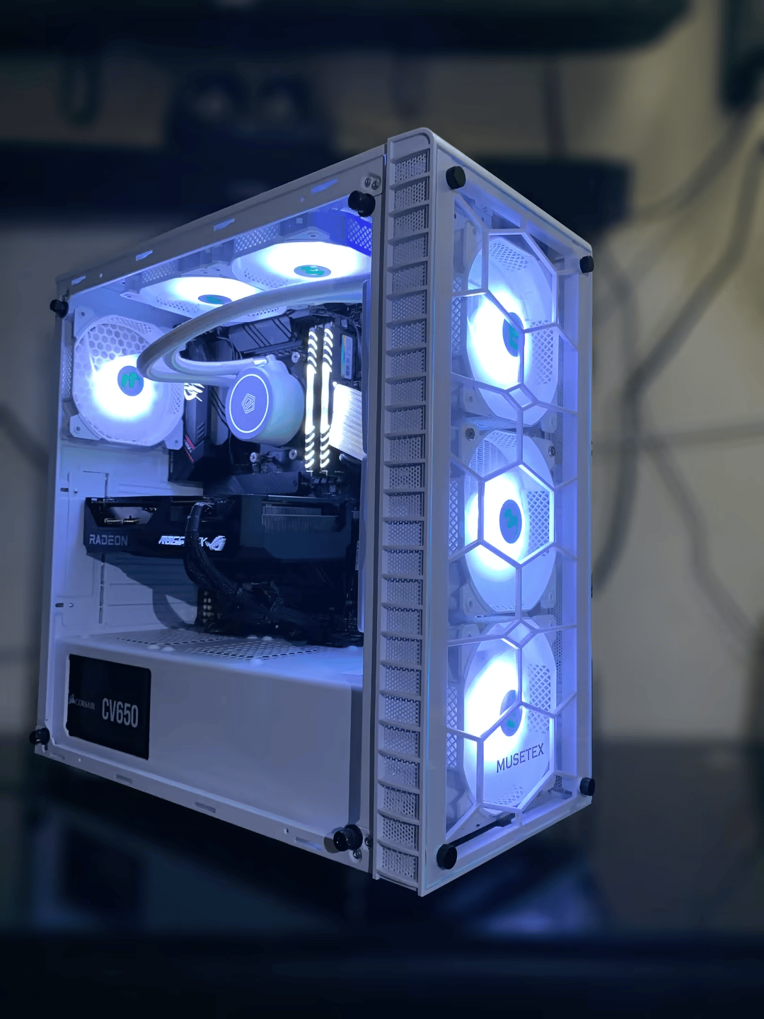 Mid Ranged Gaming Streaming Pc, R7 5800x, RX 6600XT 