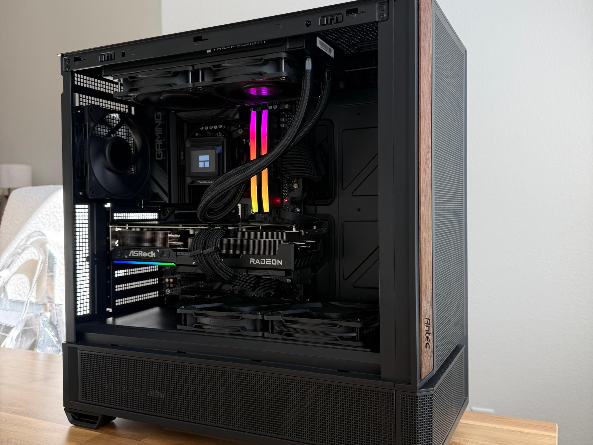 STEALTH 🥷 | 9070 XT | 7700x | 32gb DDR5 | 1tb m.2 | Gaming PC