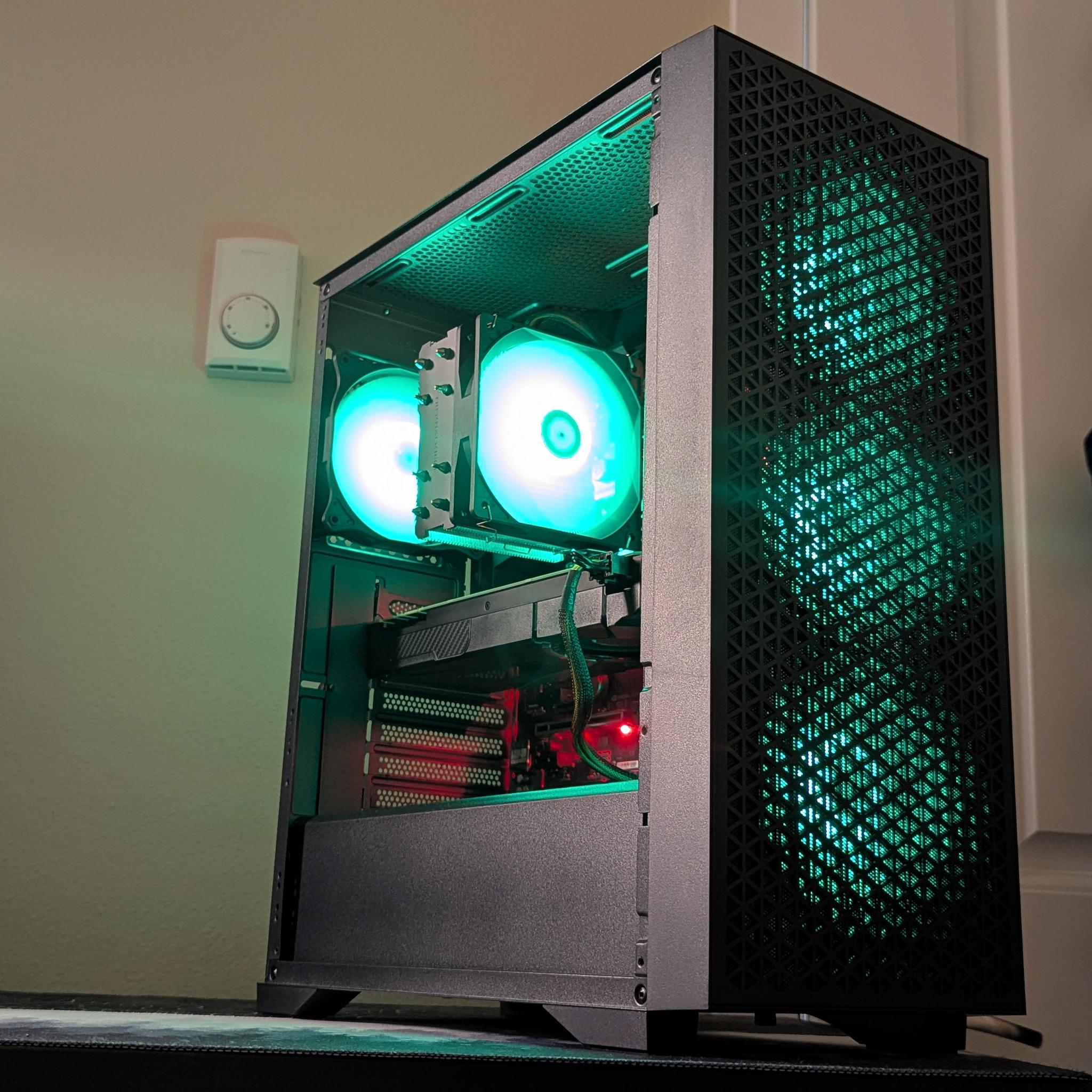 Gaming PC | GTX 1080 | INTEL I7-7700K | 16GB RAM | 512 GB SSD | ARGB | ATX